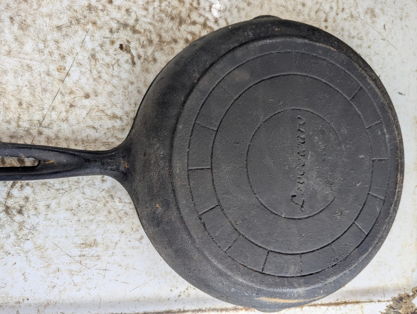 Vintage Levcoware #8 Cast Iron Skillet