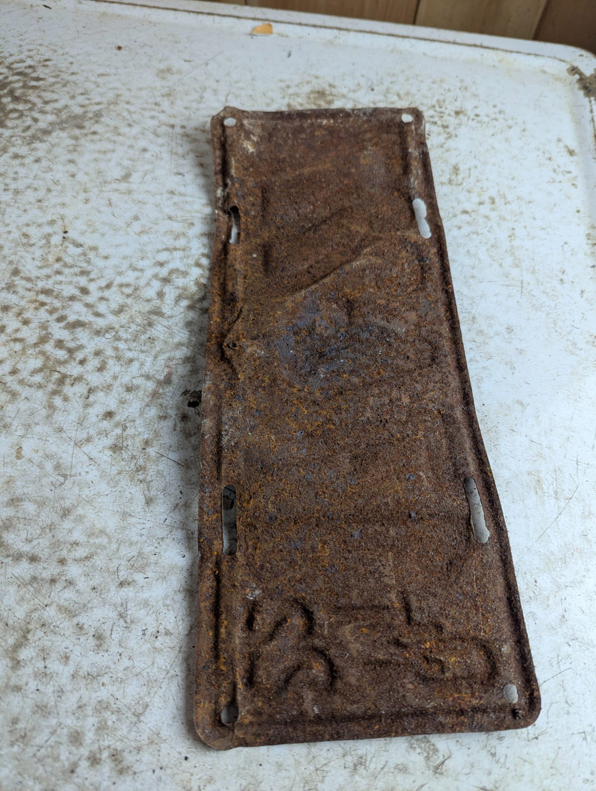 1922 Ontario Passenger Vehicle License Plate ' 174227' - Rusted