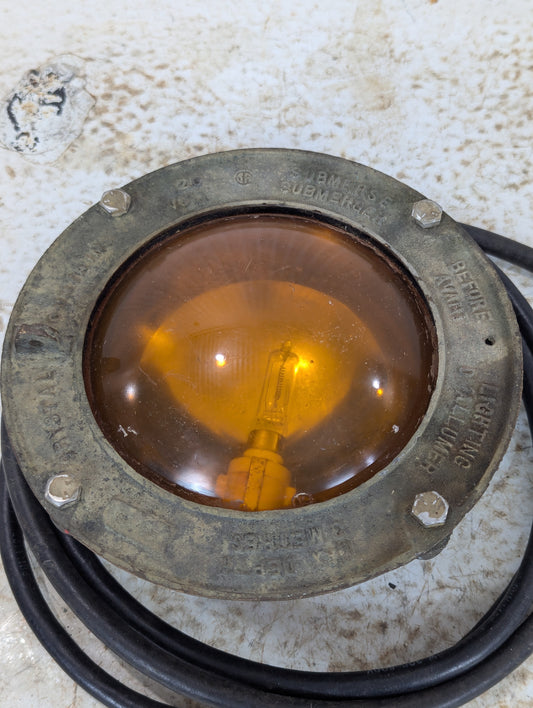 Crystal Fountains Submersible Fountain Light