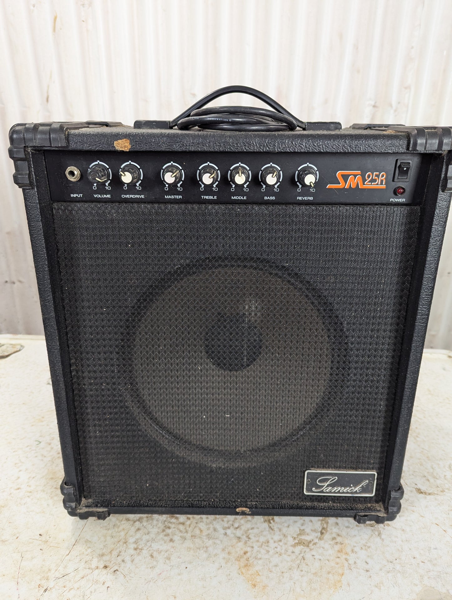 Samick Amp