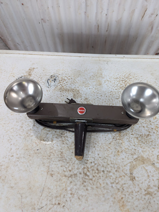 Vintage Brownie 2-Lamp Movie Light