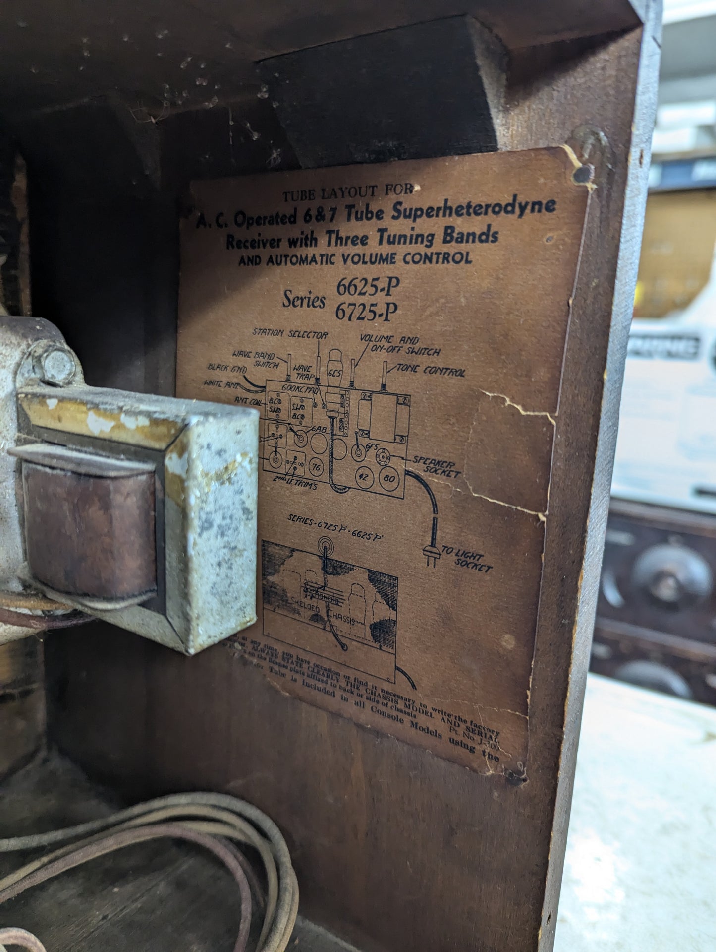 1936-37 Electrohome Phonola Radio