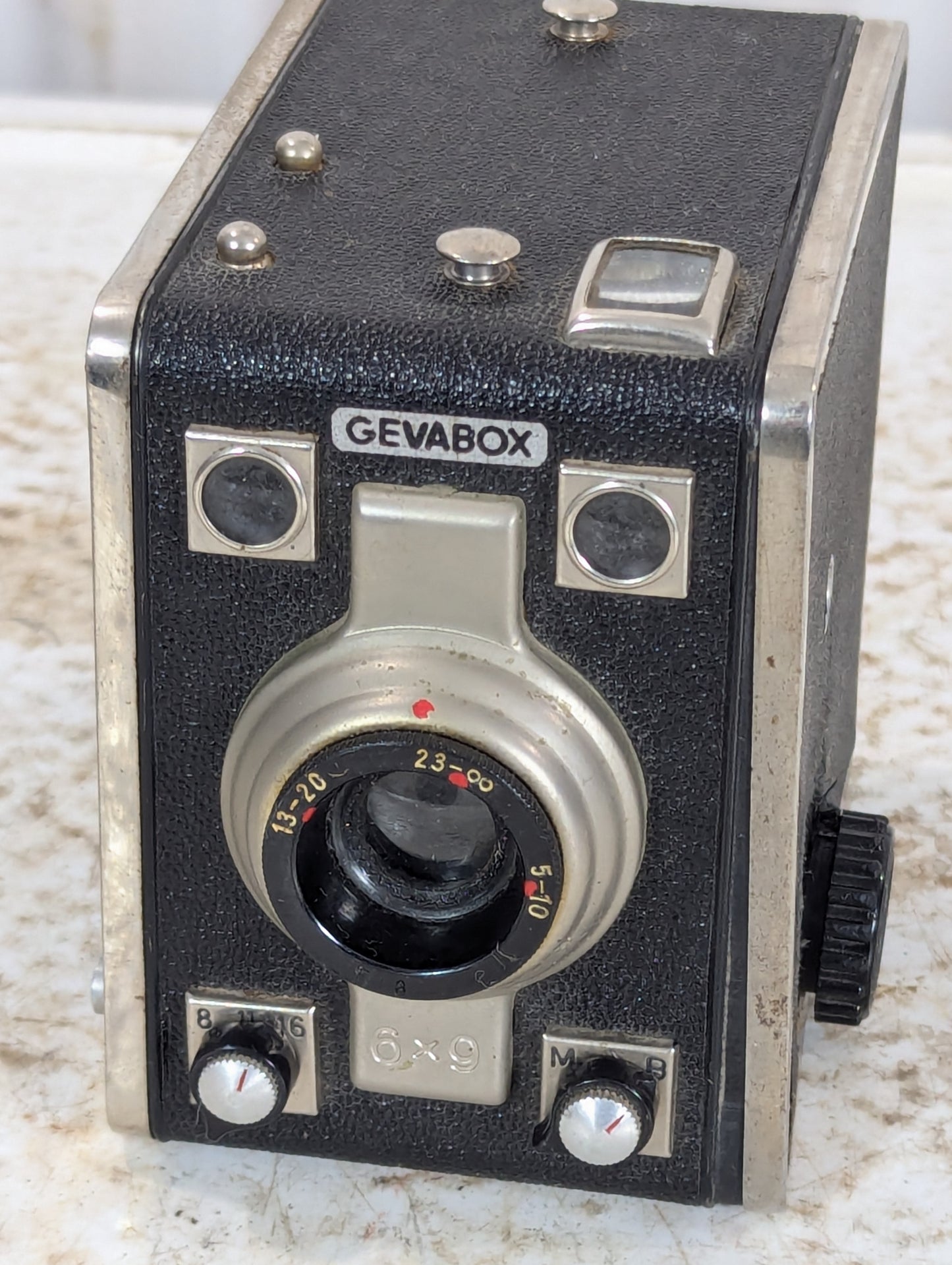 Vintage Geva Box 6 x 9 Camera