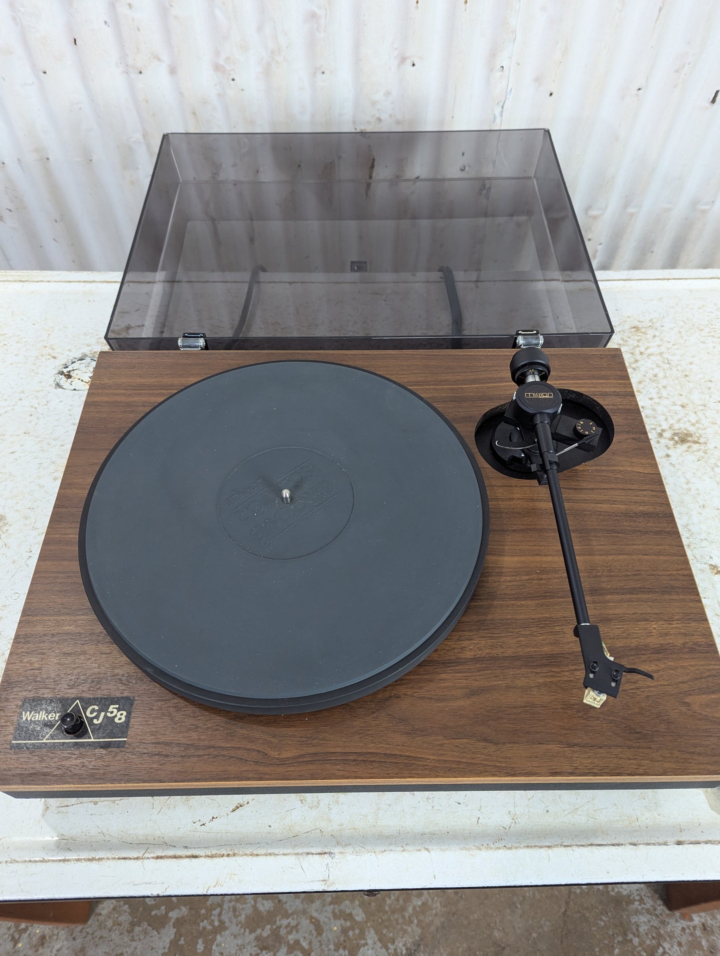 Vintage CJ Walker CJ58 Suspension Turntable with Mission 774 Tone Arm and Grado Cartridge