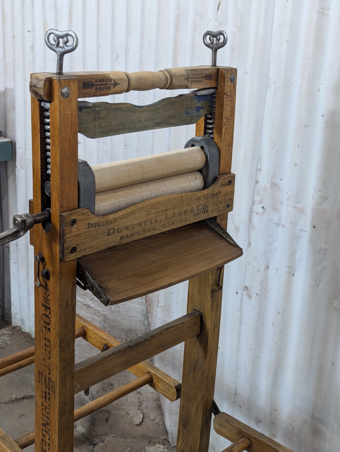Antique Folding Washtub Bench with Wringer