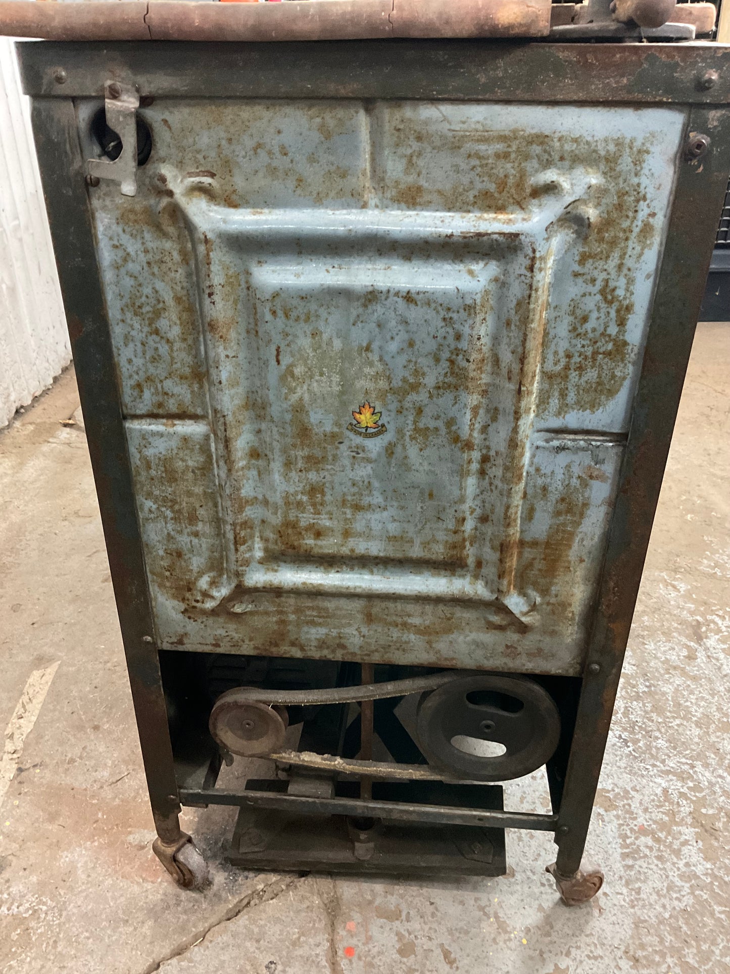 Antique Brantford Locomotive Electric Washer
