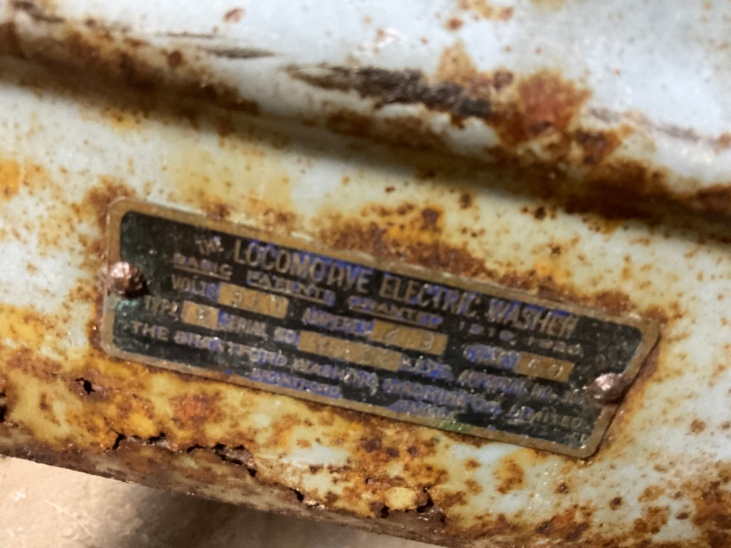 Antique Brantford Locomotive Electric Washer