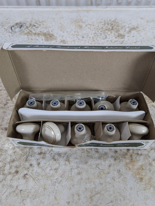 Vintage Gainsborough Porcelain Cupboard Knobs Drawer Pulls in Box - New Old Stock