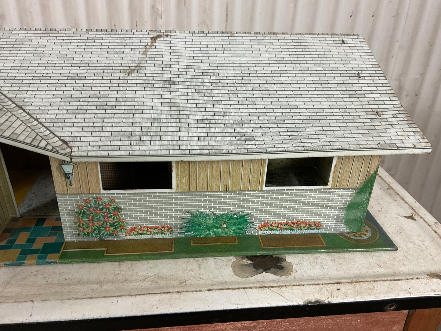 Vintage Metal Doll House