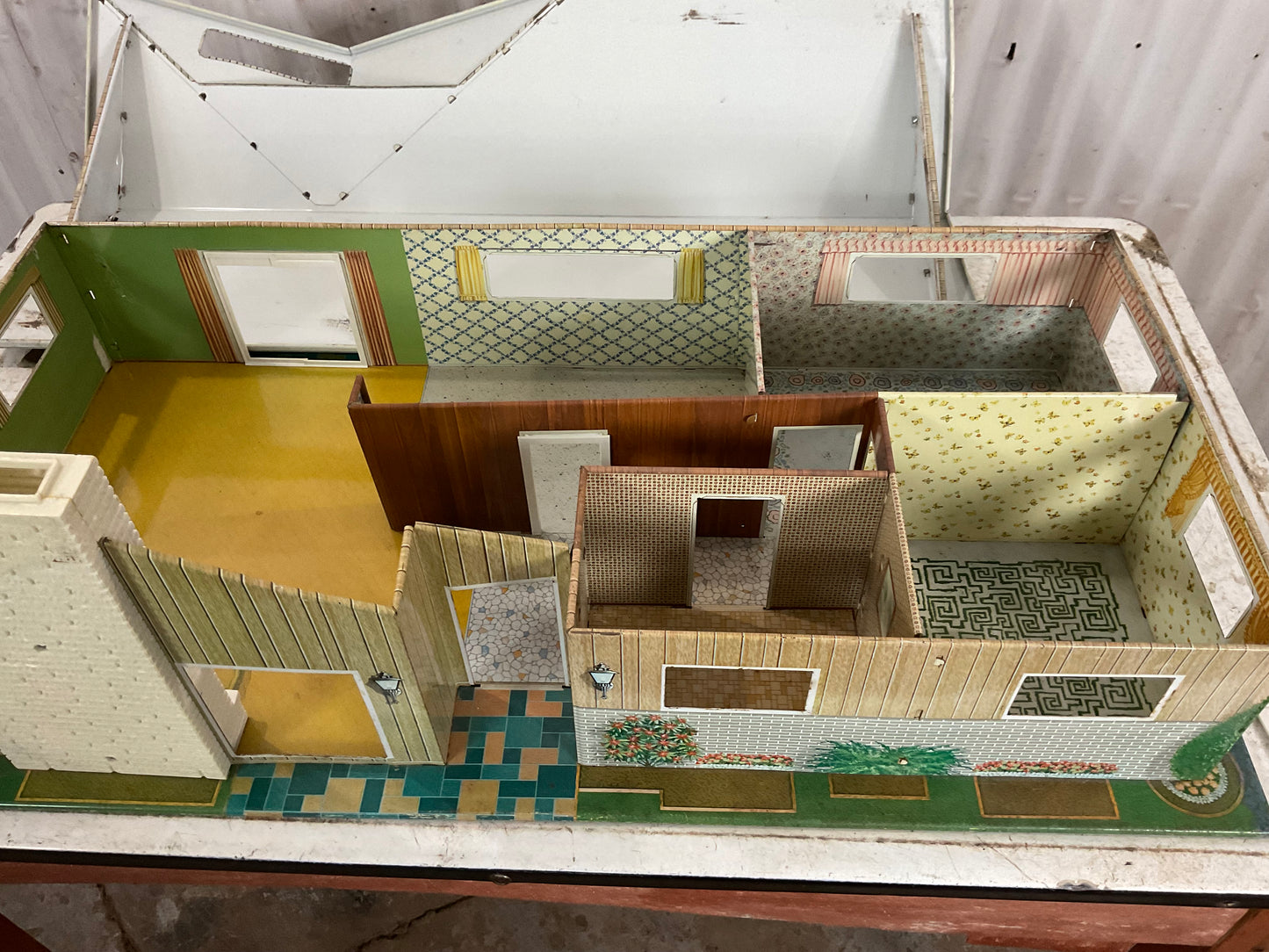 Vintage Metal Doll House