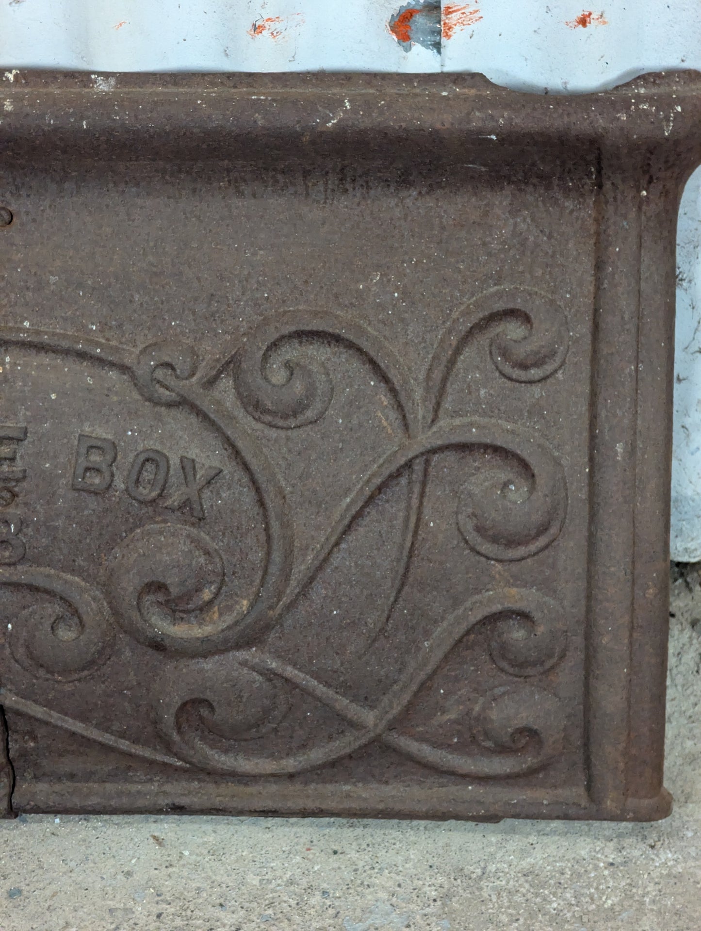 Vintage Cast Iron “Favorite Box 28” Stove Part