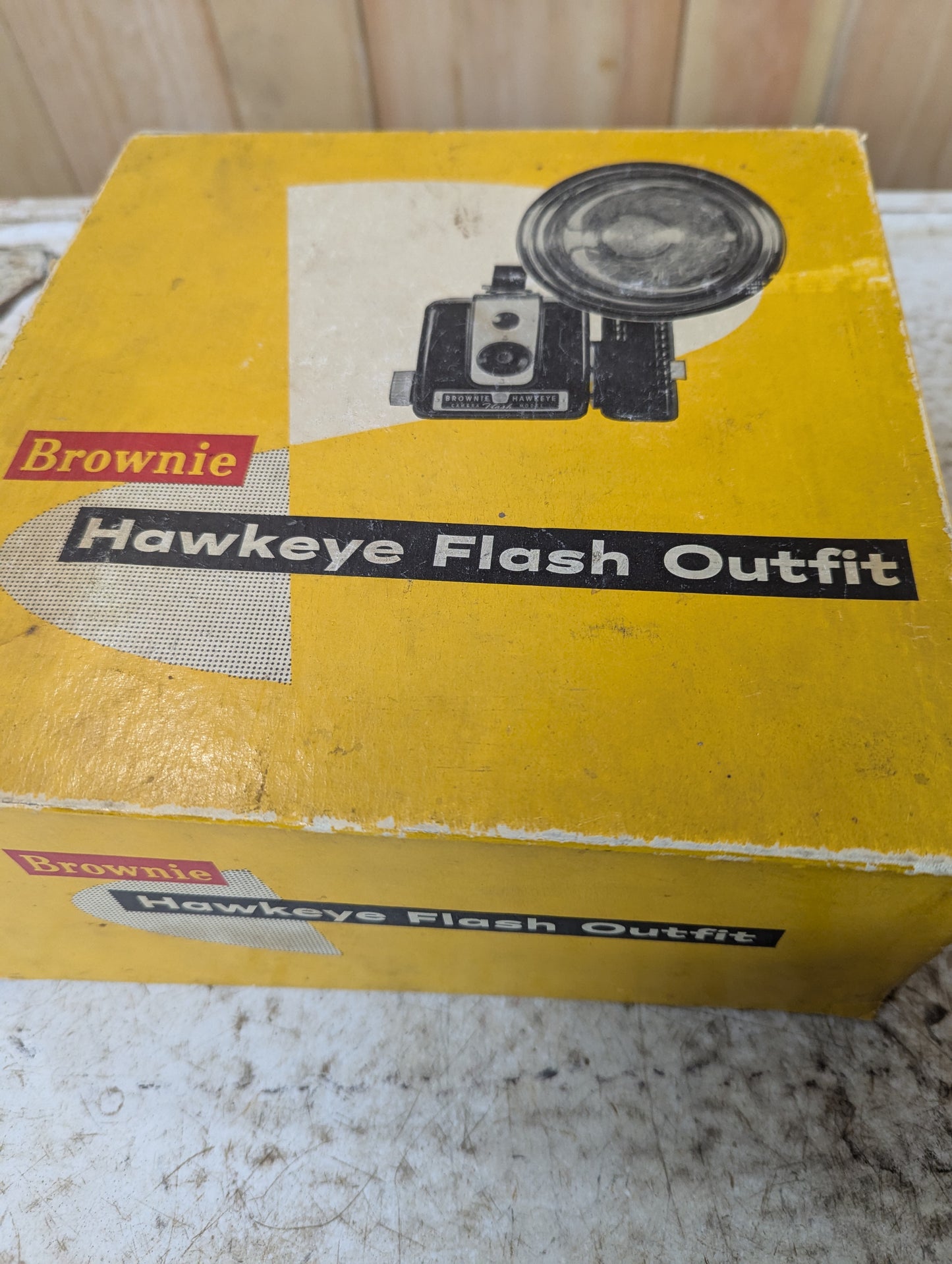 Vintage Brownie Hawkeye Flash Outfit in Box