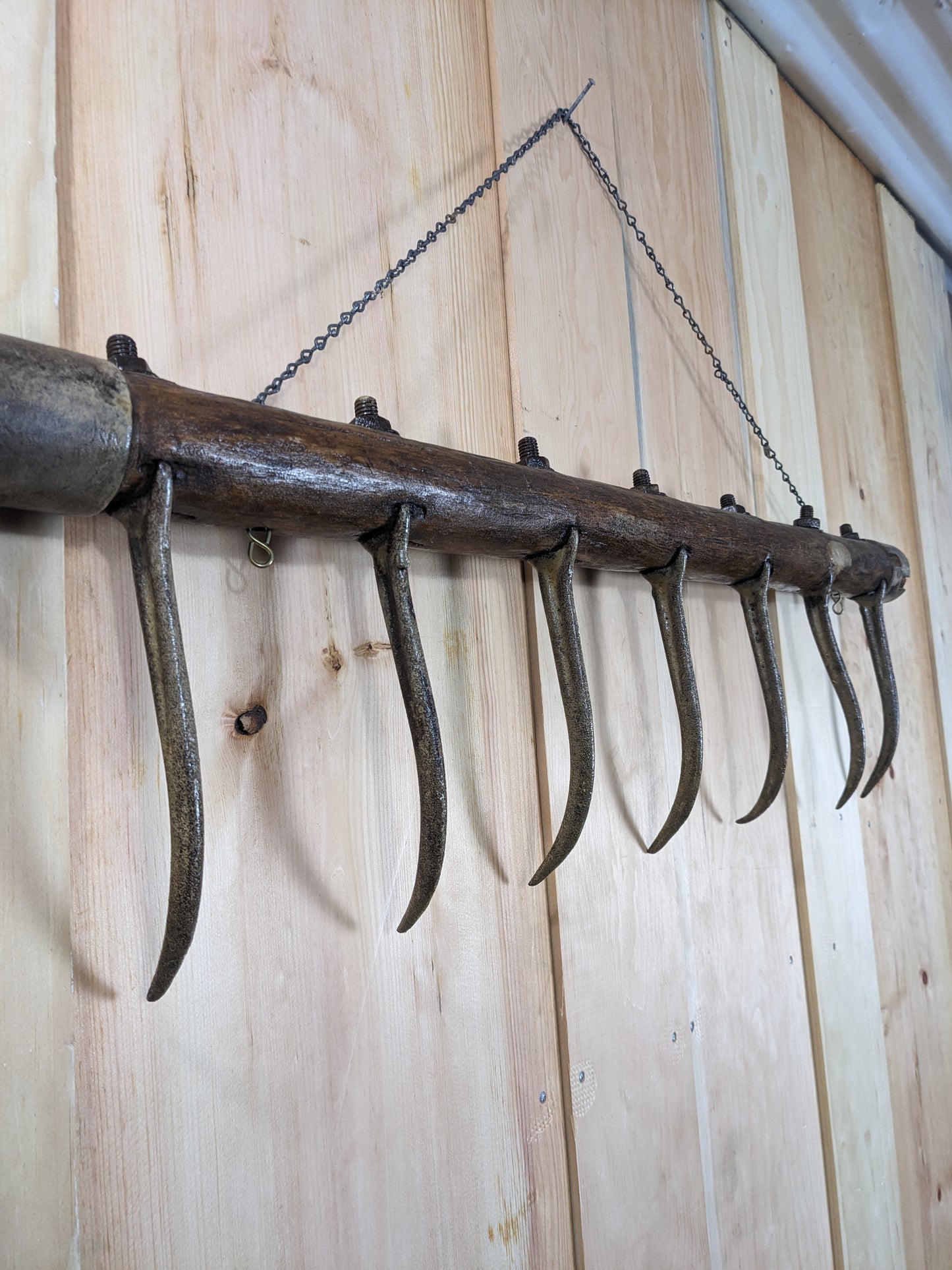 Vintage Harrow Wall Feature