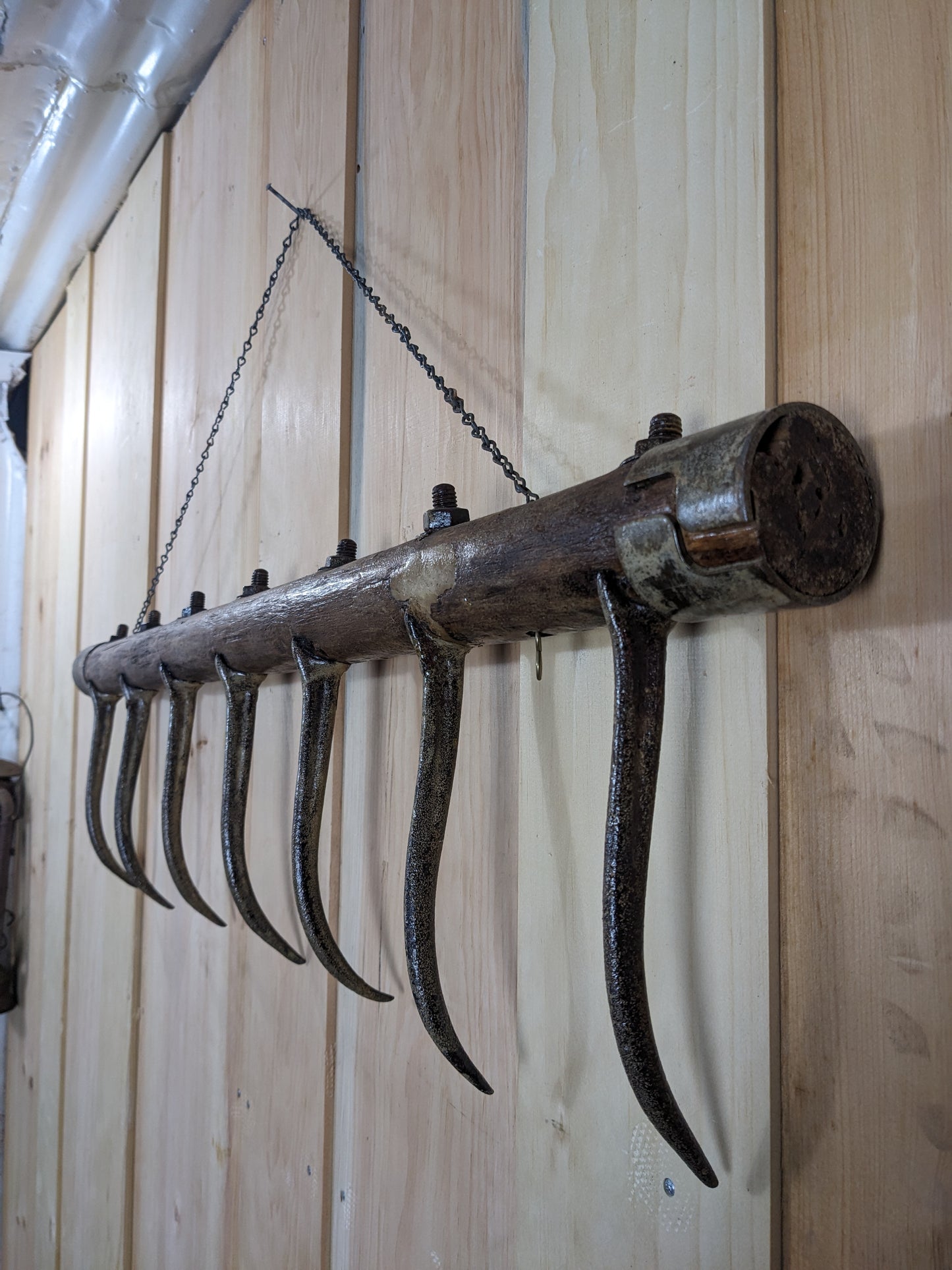 Vintage Harrow Wall Feature