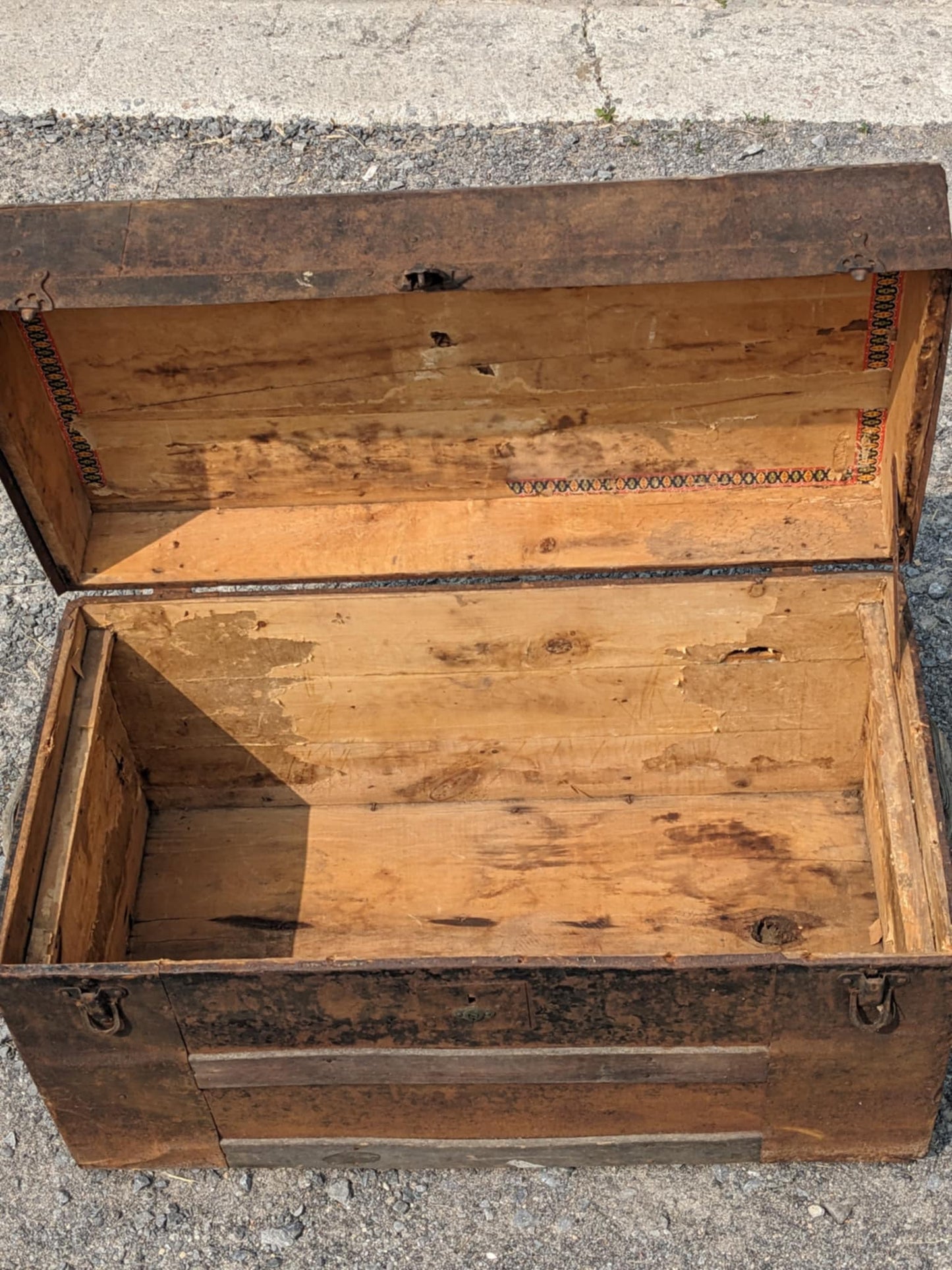 Rustic Trunk