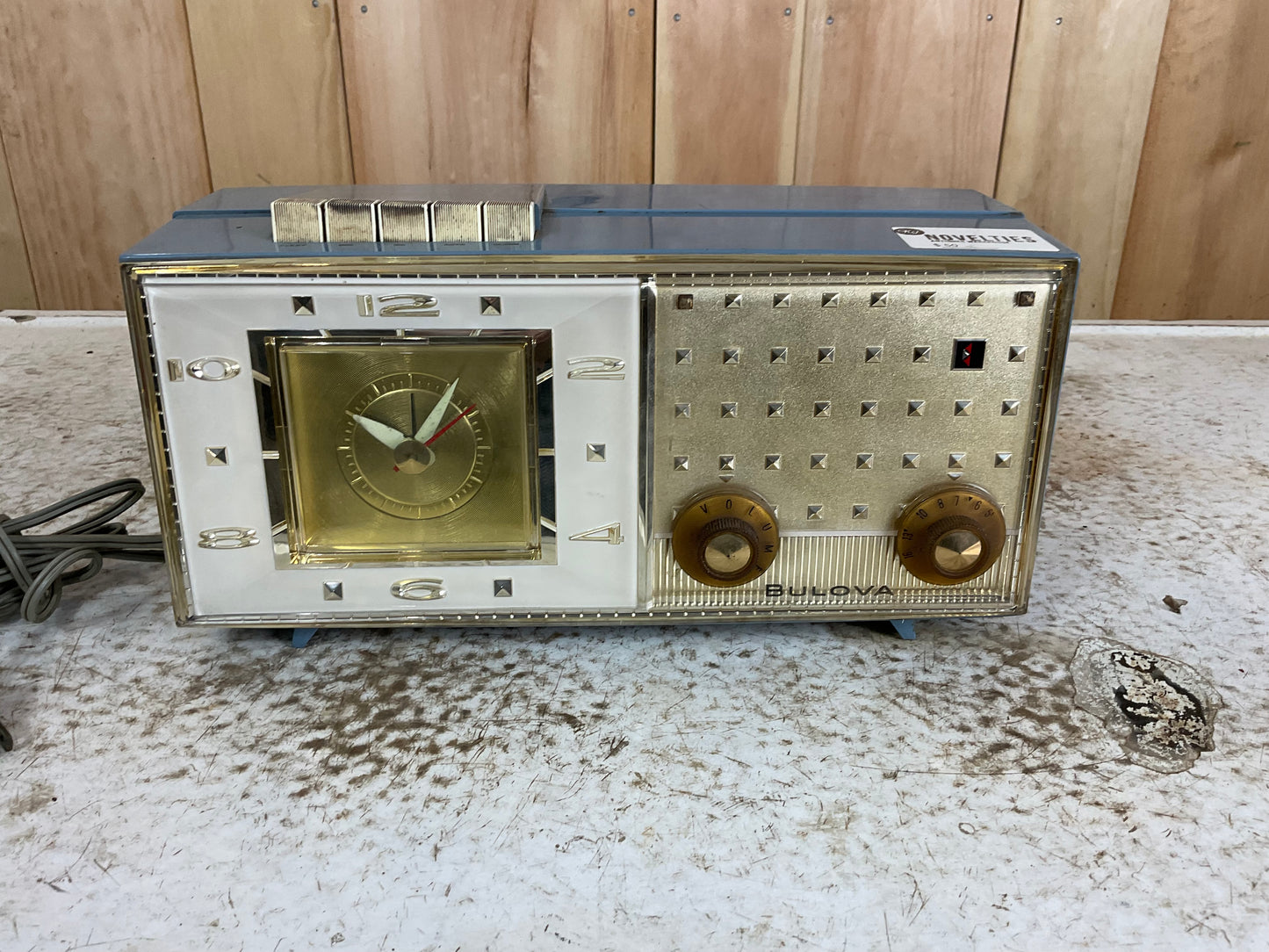 Vintage Bulova Clock Radio Model 190 Series