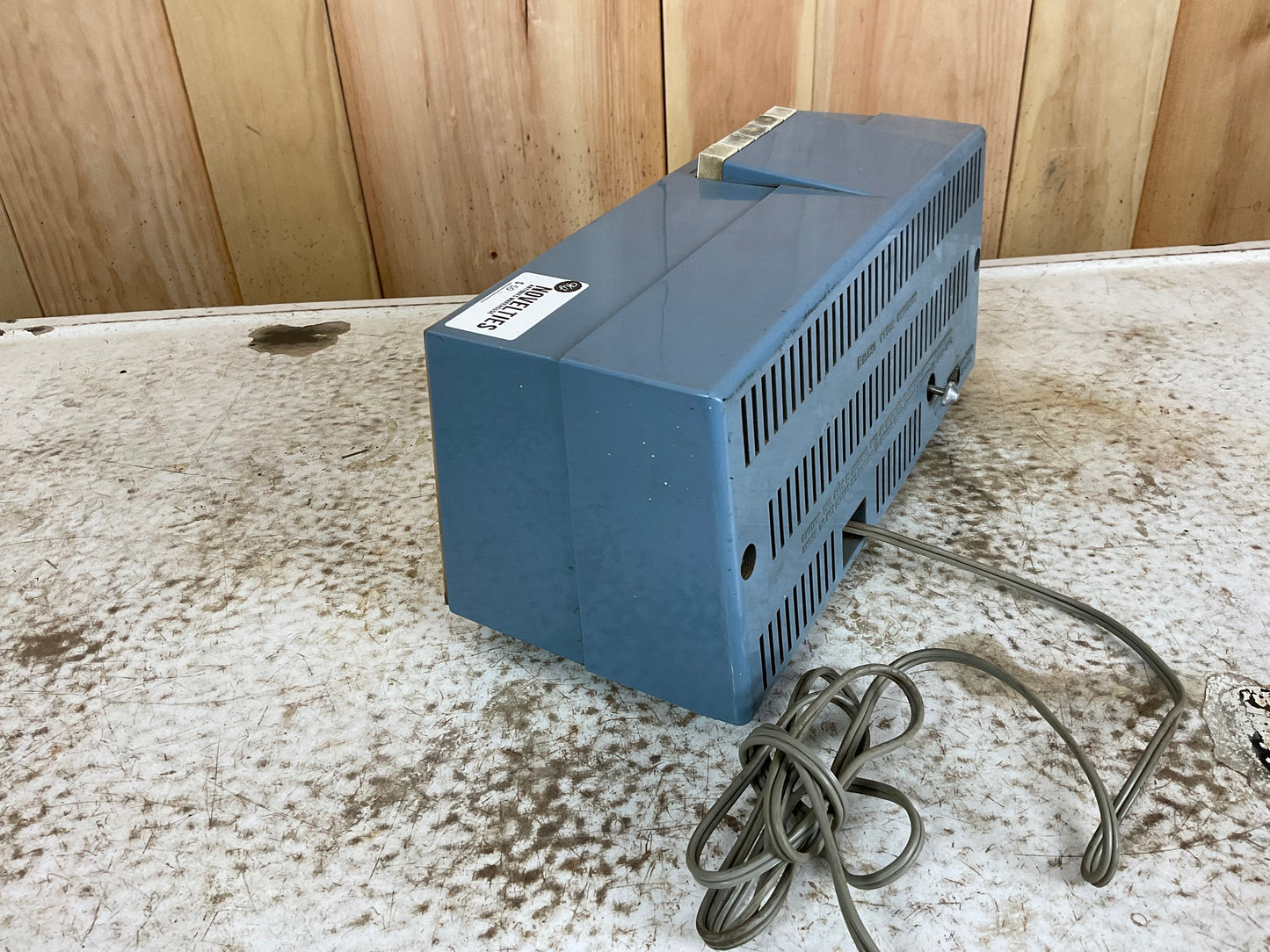 Vintage Bulova Clock Radio Model 190 Series