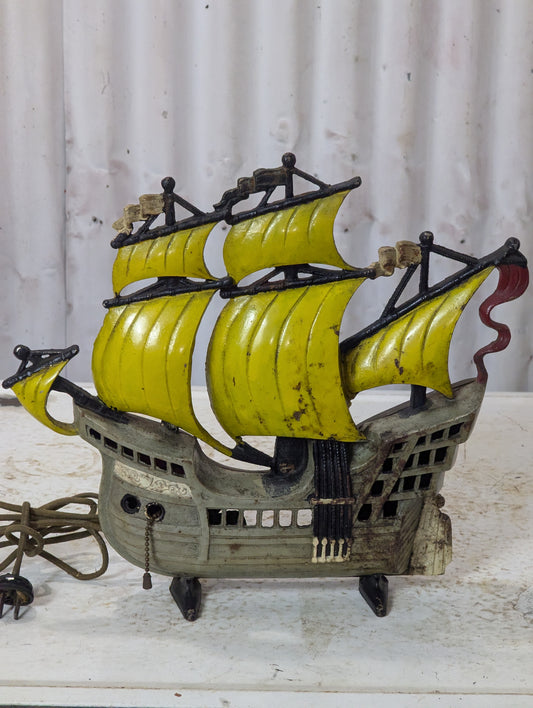 Vintage Cast Iron Florentine Ship Lamp Model 791A