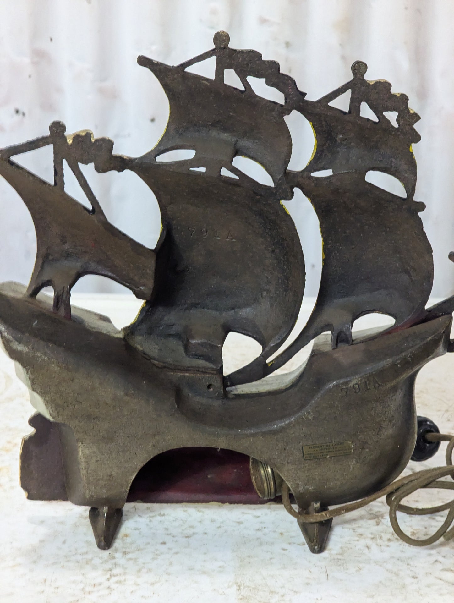 Vintage Cast Iron Florentine Ship Lamp Model 791A
