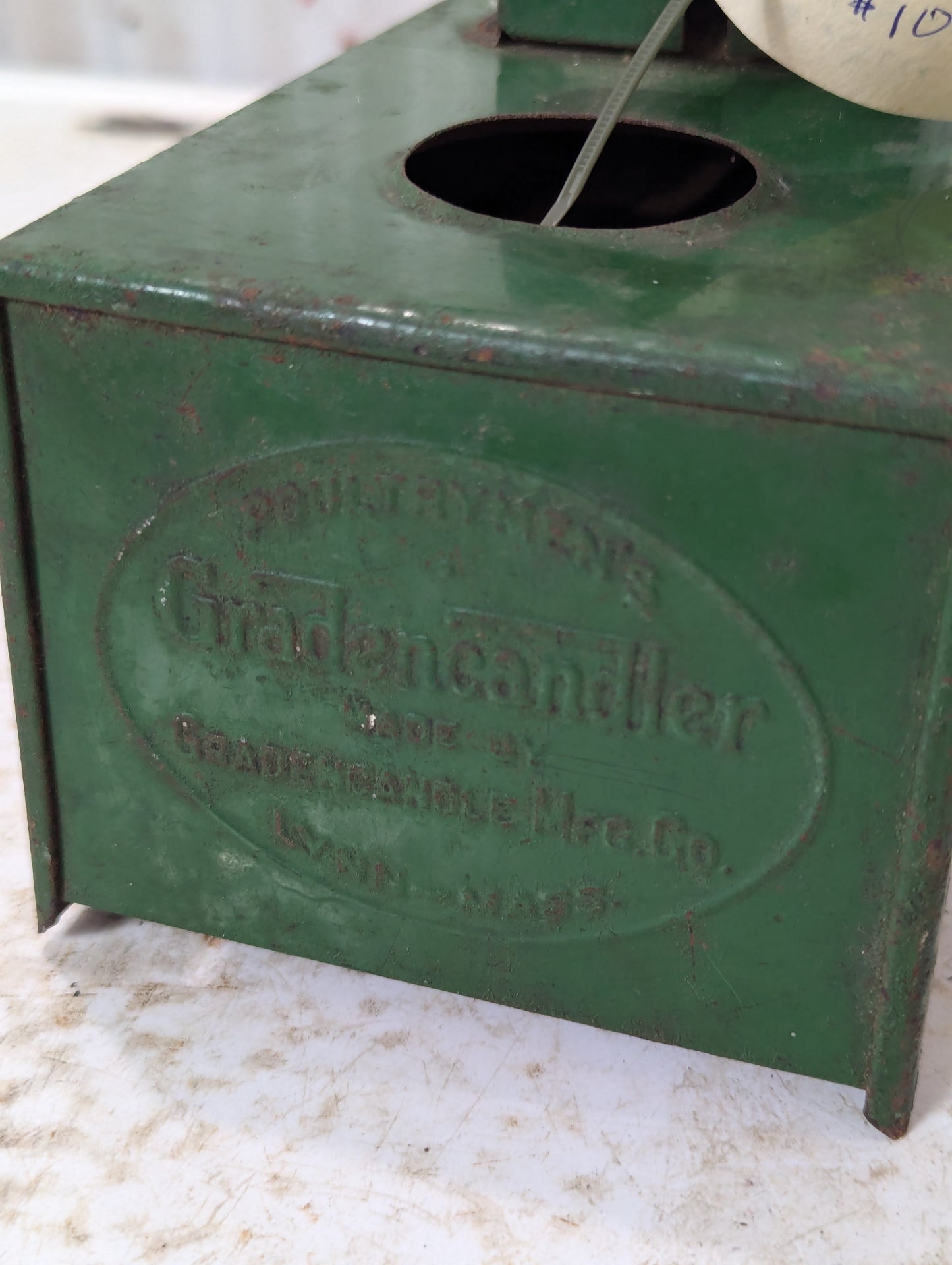 Vintage Poultrymen’s Gradencandler Egg Scale