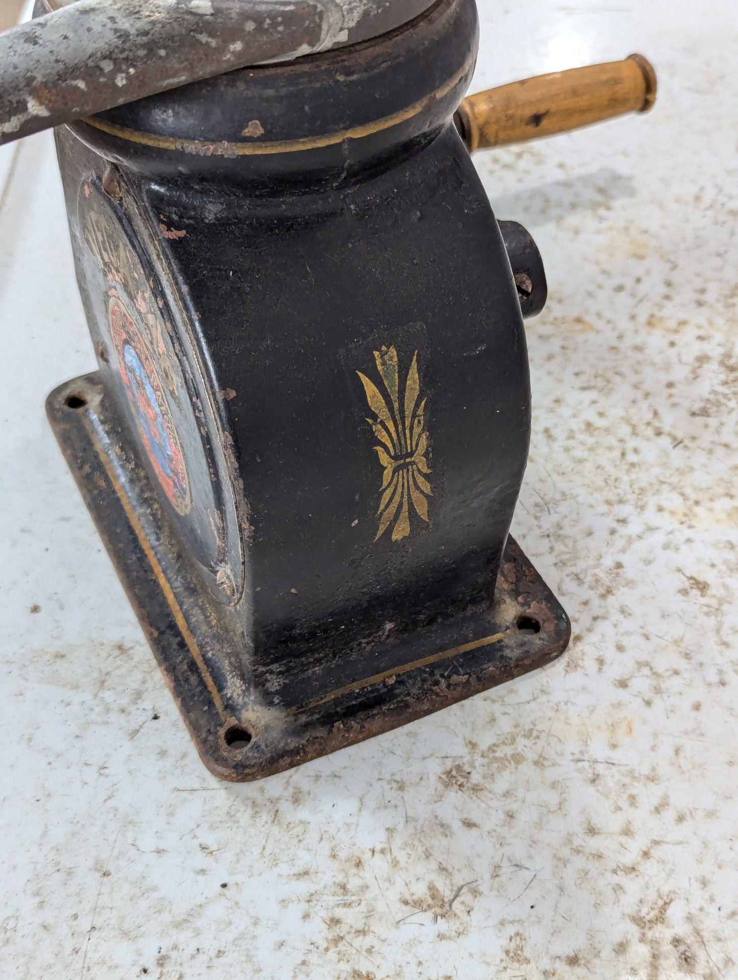 Timothy Eaton’s Vega A6 Table Top Cream Separator