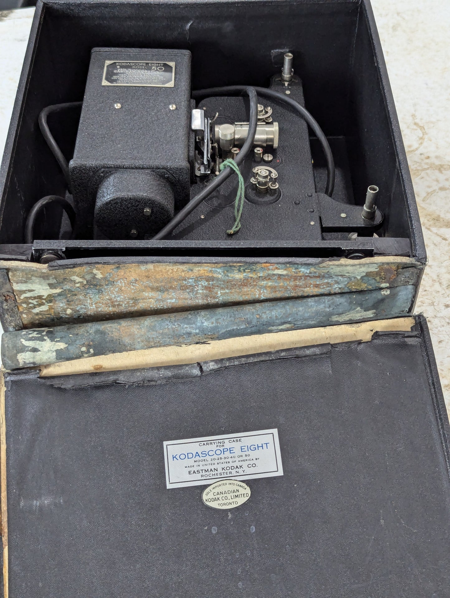 1930’s Kodascope Eight Model 50 in Original Case