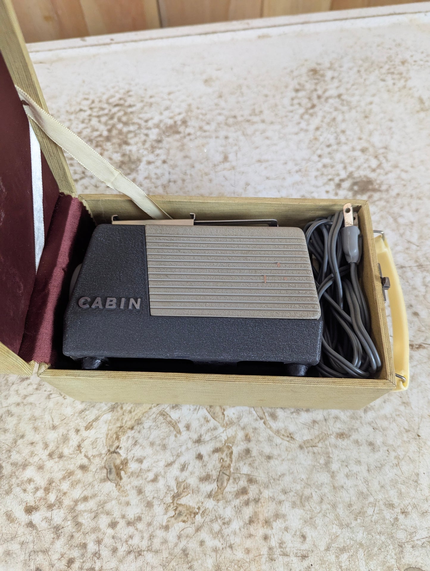 Vintage Walz Cabin Slide Projector
