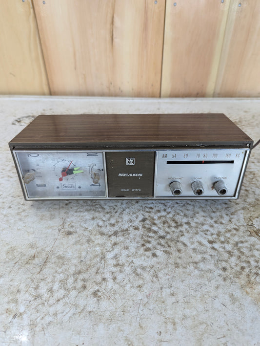 Vintage Sears Clock AM Radio