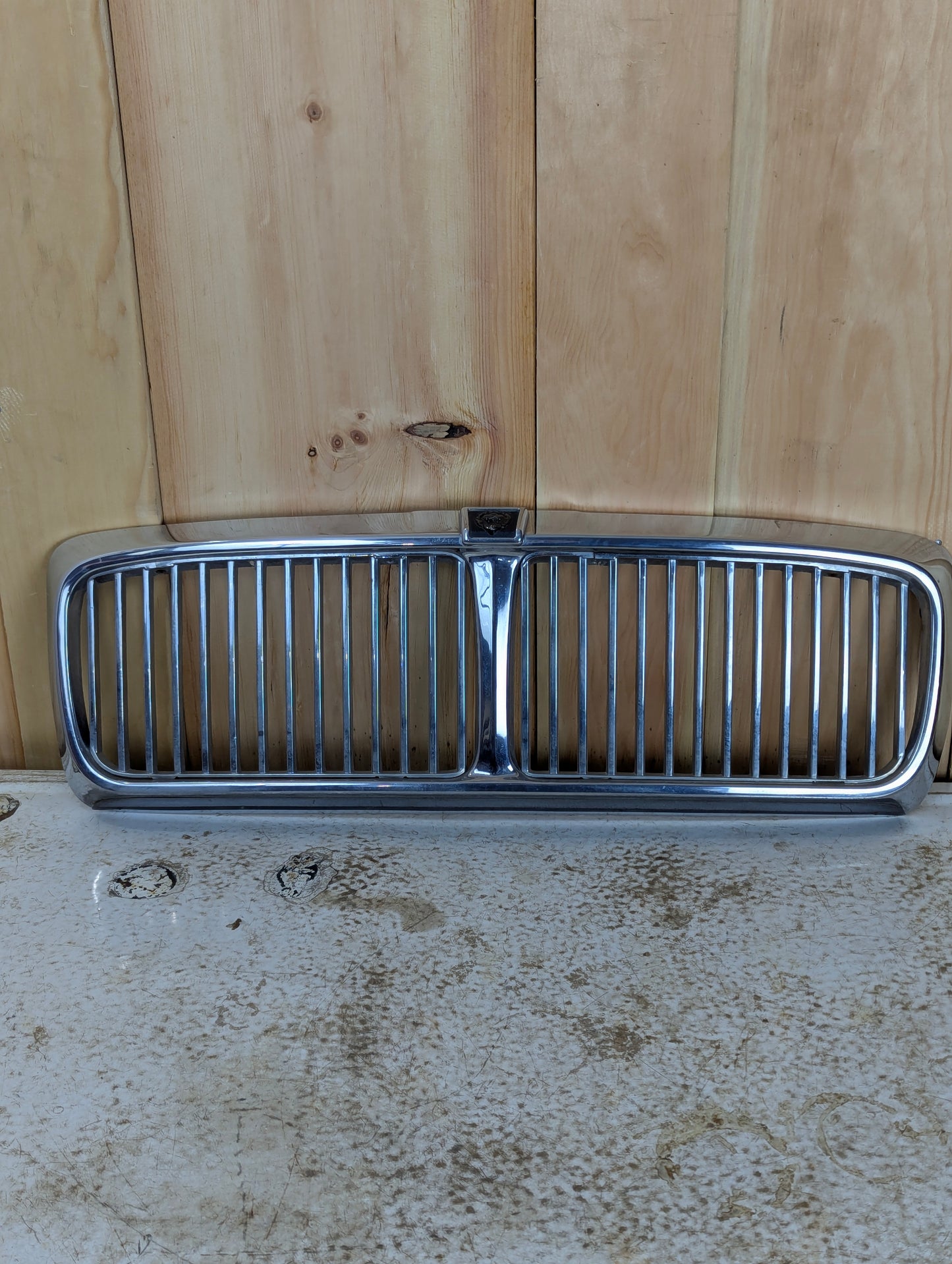 Jaguar XJ6 Chrome Grill