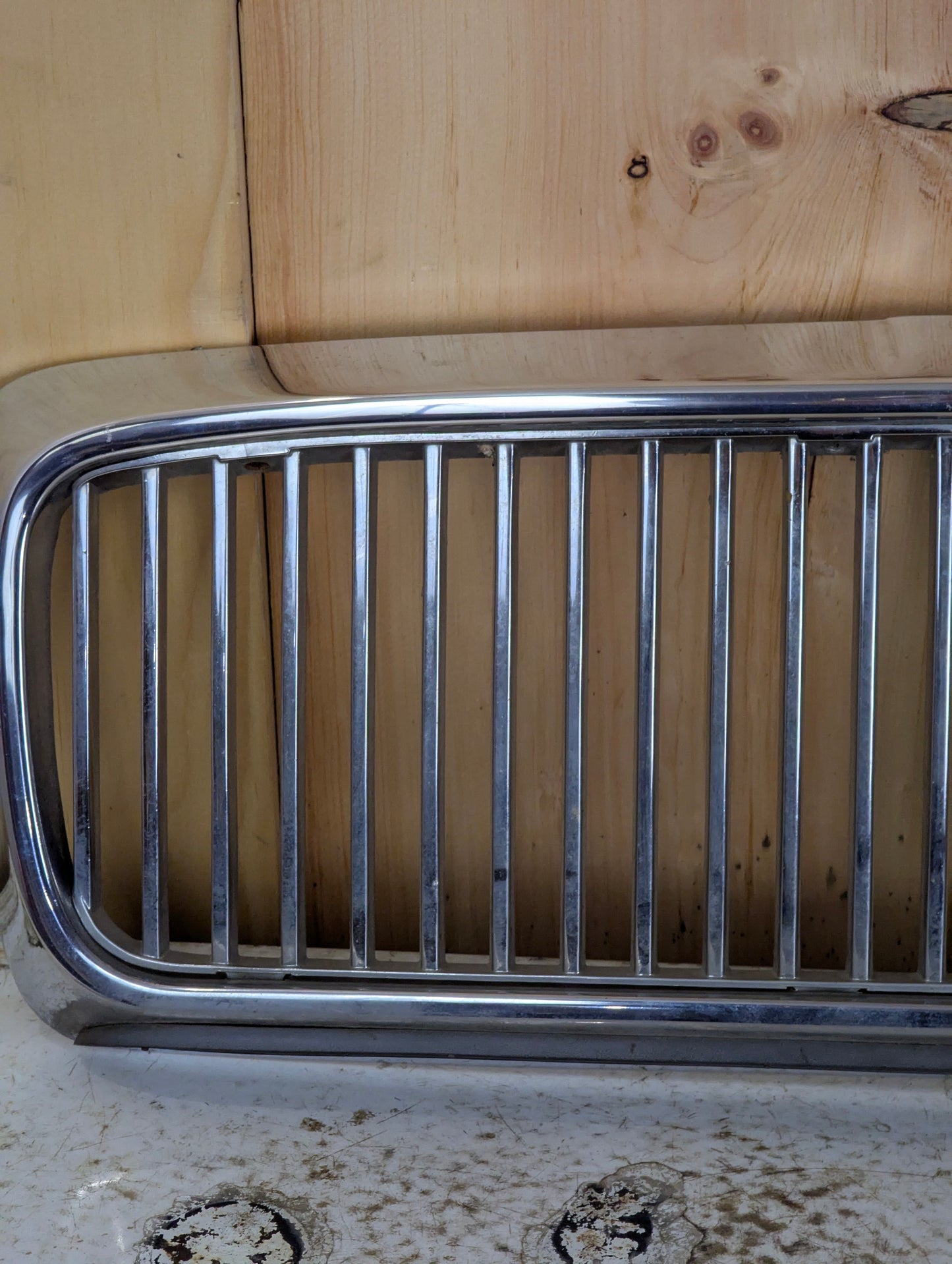 Jaguar XJ6 Chrome Grill