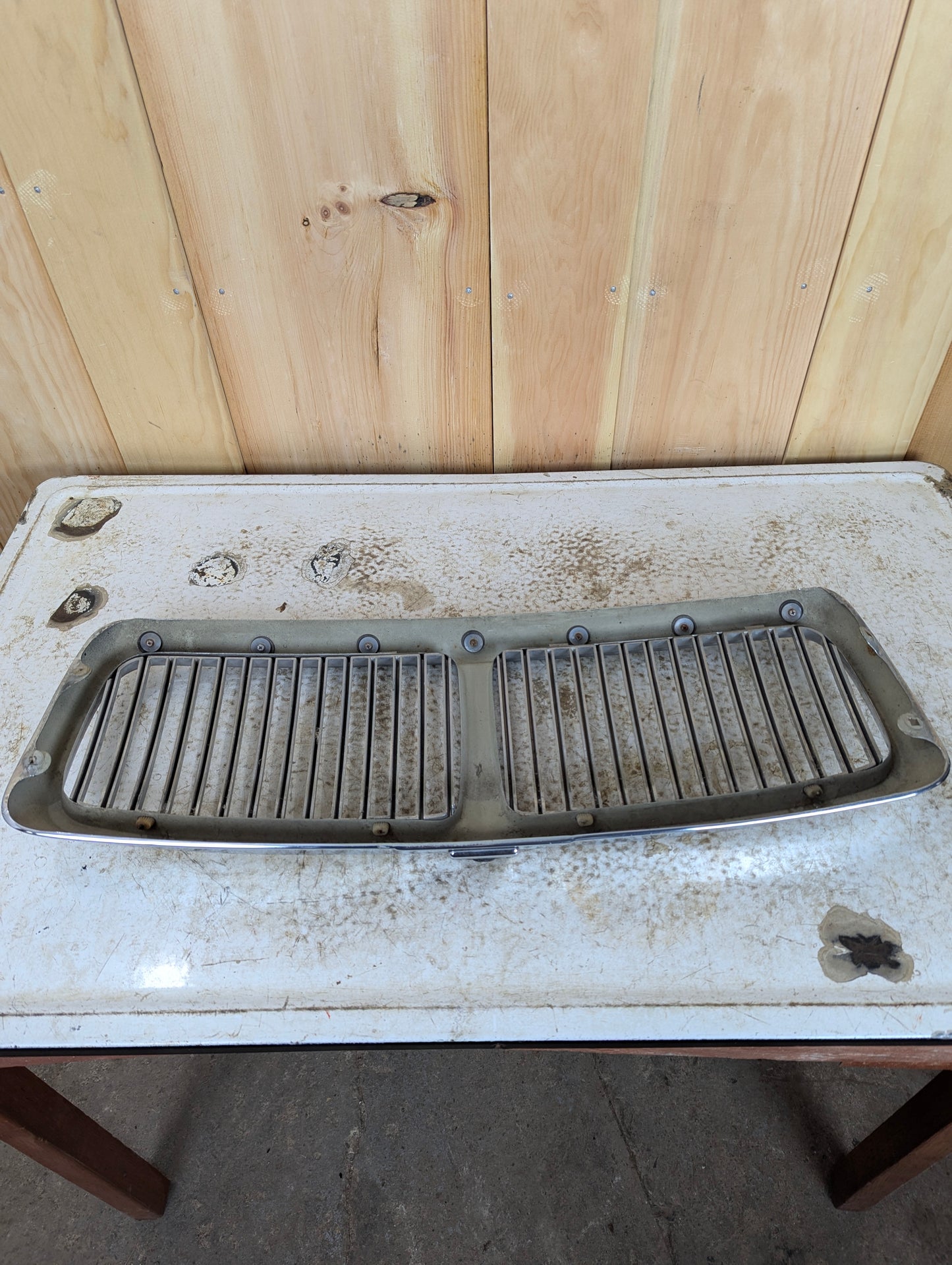Jaguar XJ6 Chrome Grill