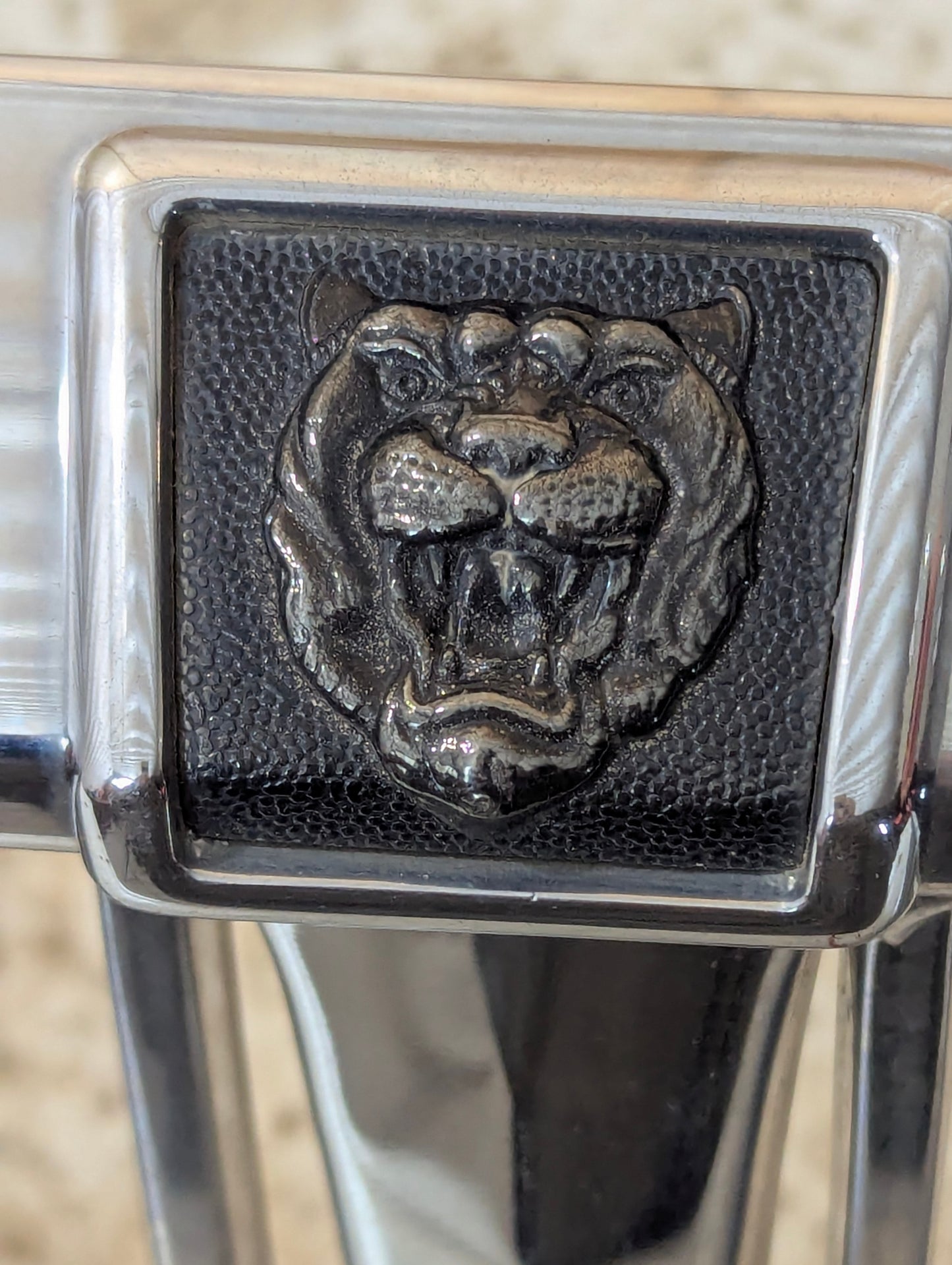 Jaguar XJ6 Chrome Grill