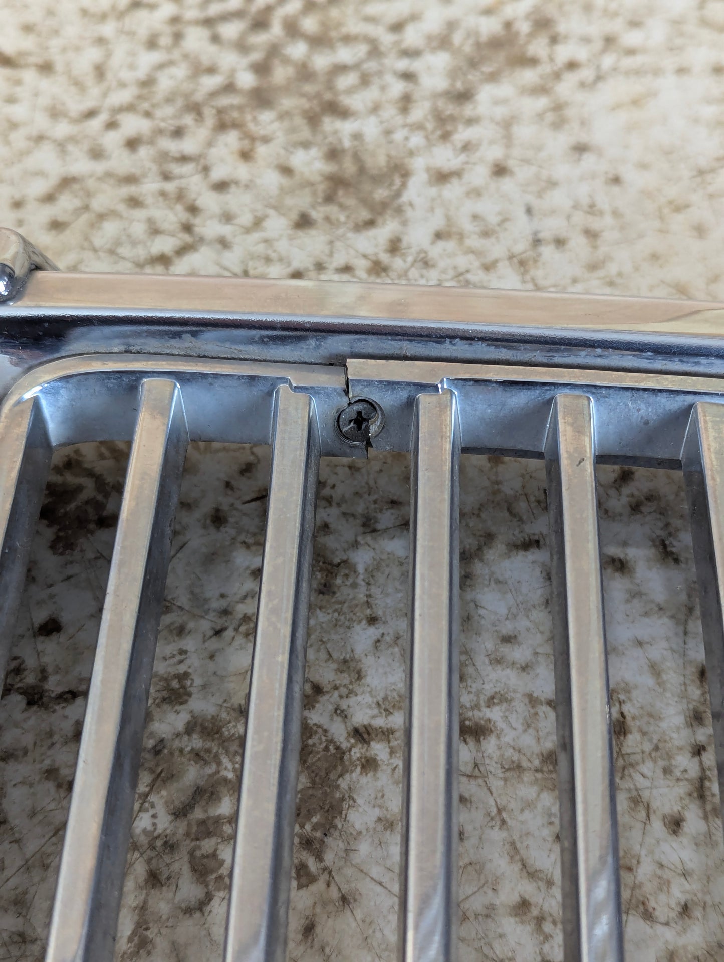 Jaguar XJ6 Chrome Grill