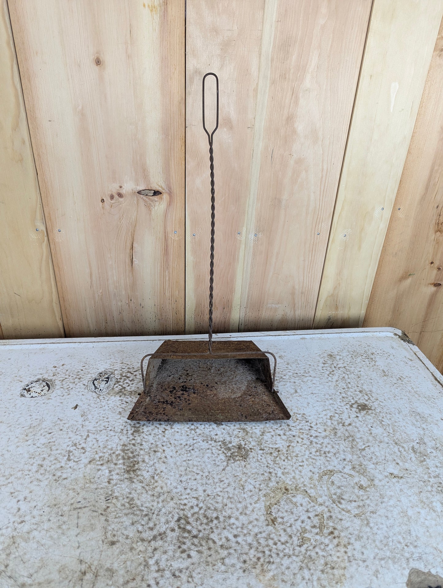 Vintage Metal Ash/Dust Pan