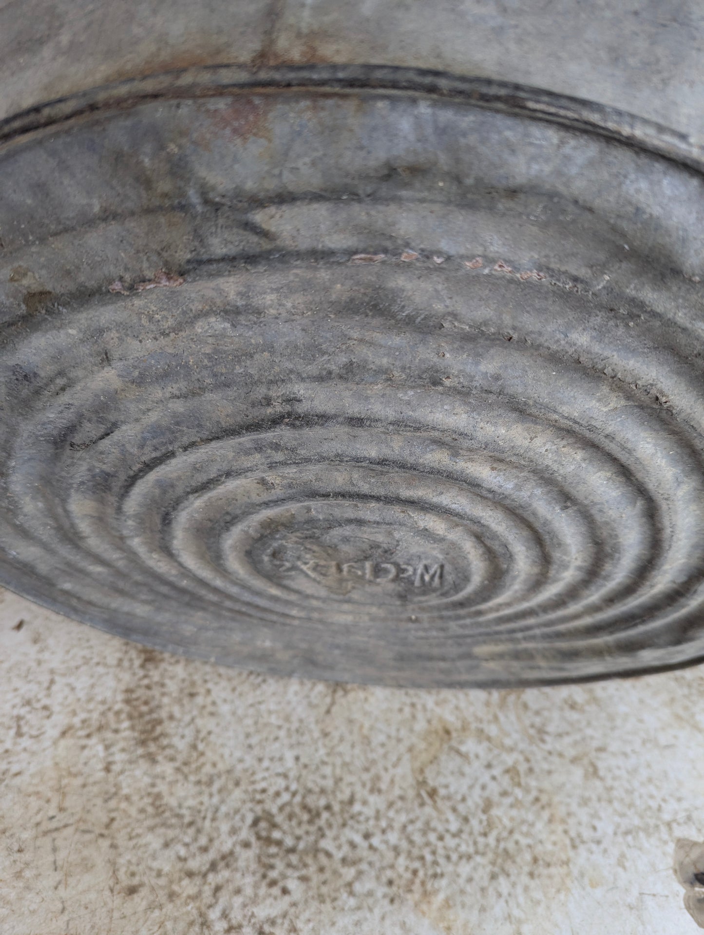 Vintage McClary’s #3 Galvanized Round Washtub