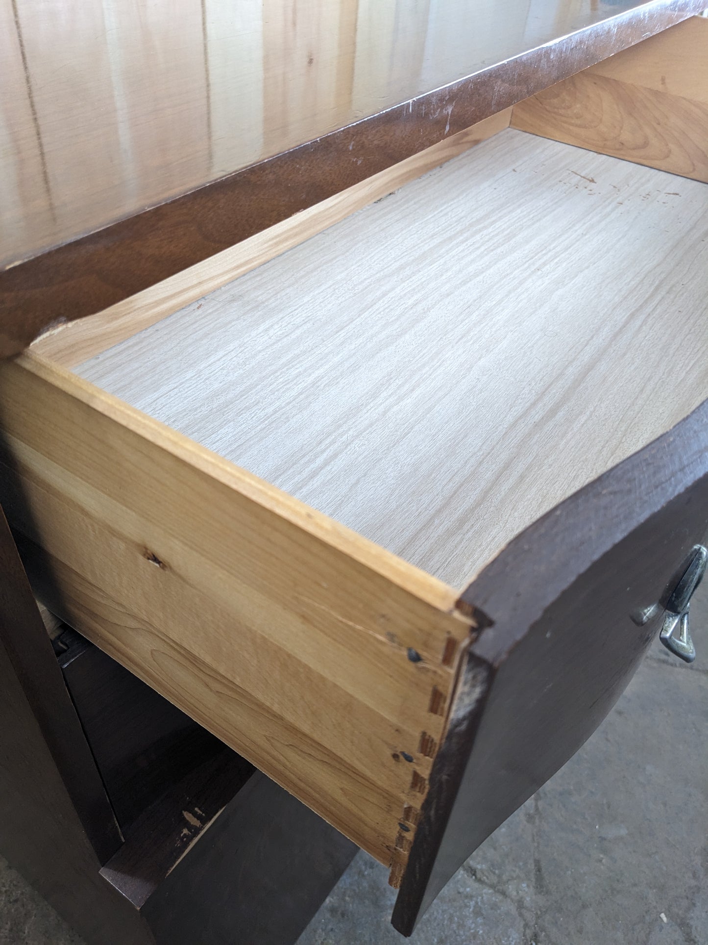 Retro 4 Drawer Dresser