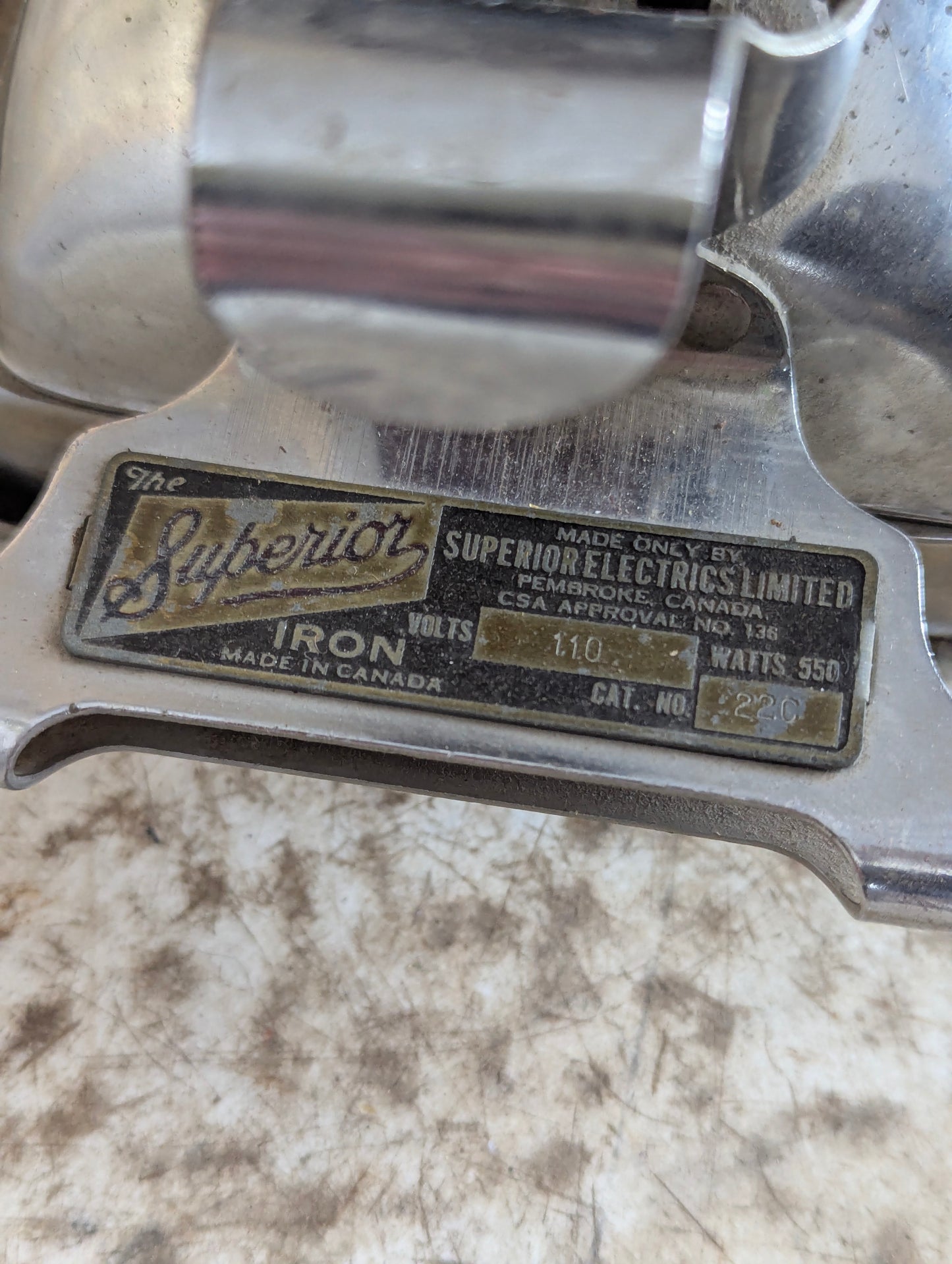 Vintage Superior Electric Iron