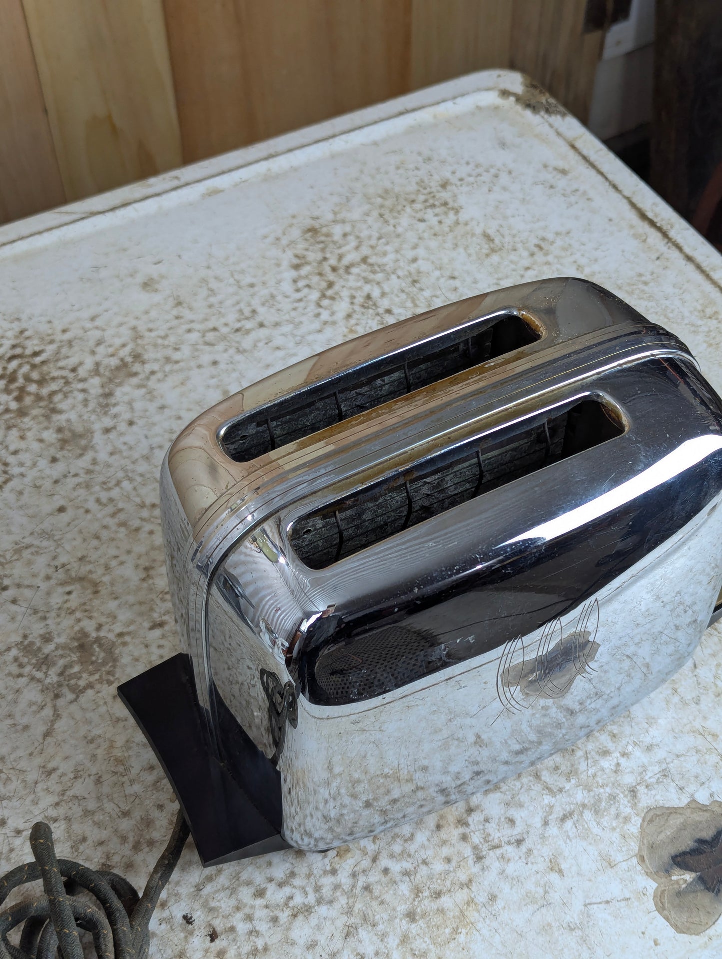 Vintage 1950s Toastmaster Toaster Model 1B24