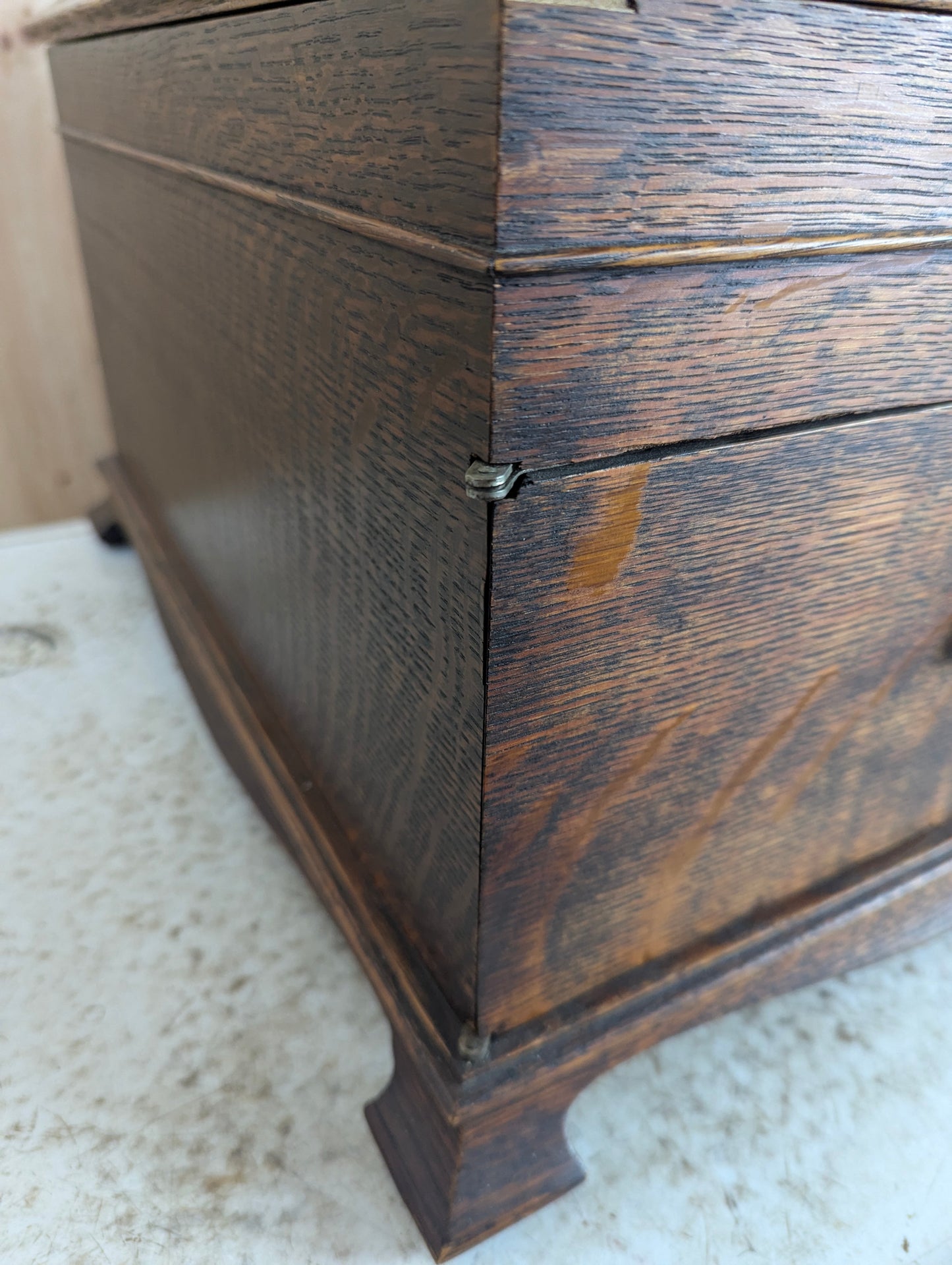 Antique 1916 Victrola Phonograph Case Liquor Cabinet Bar
