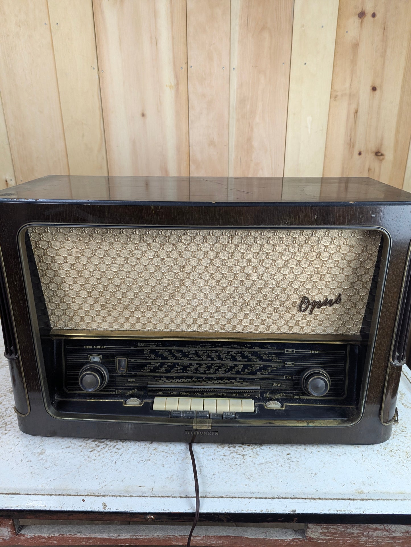 1950’s Vintage Telefunken Opus 7 Tube Radio - Works, but Needs Servicing
