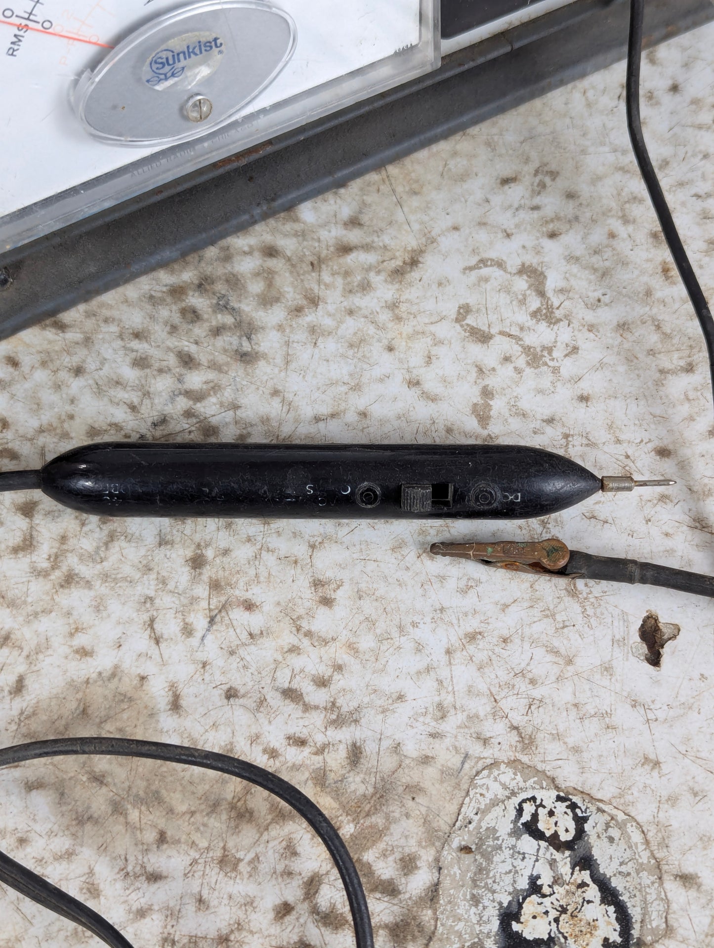 Vintage Knight KG-625 VTVM Volt Ohm Meter