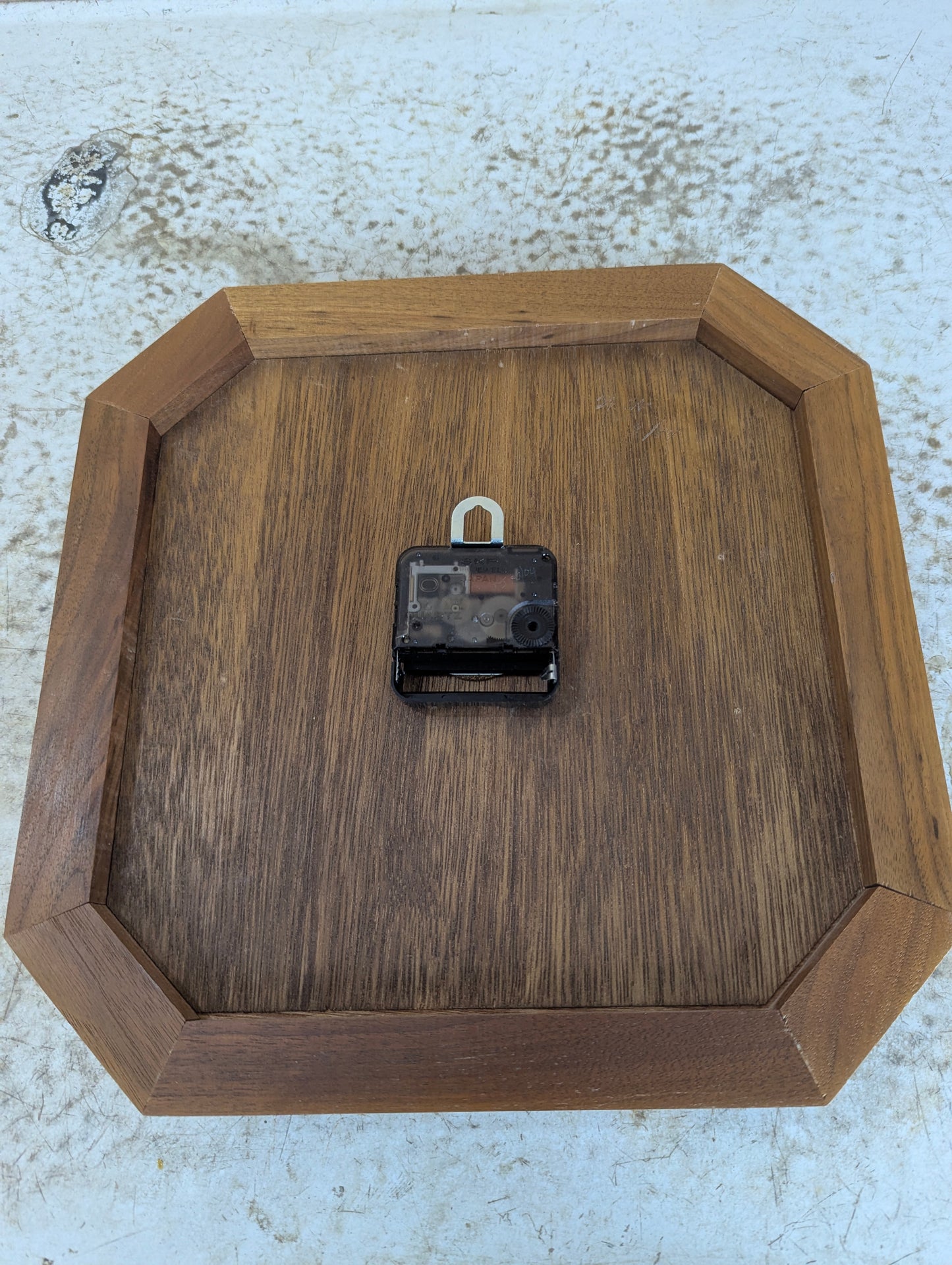 Battery Operated Wall Clock