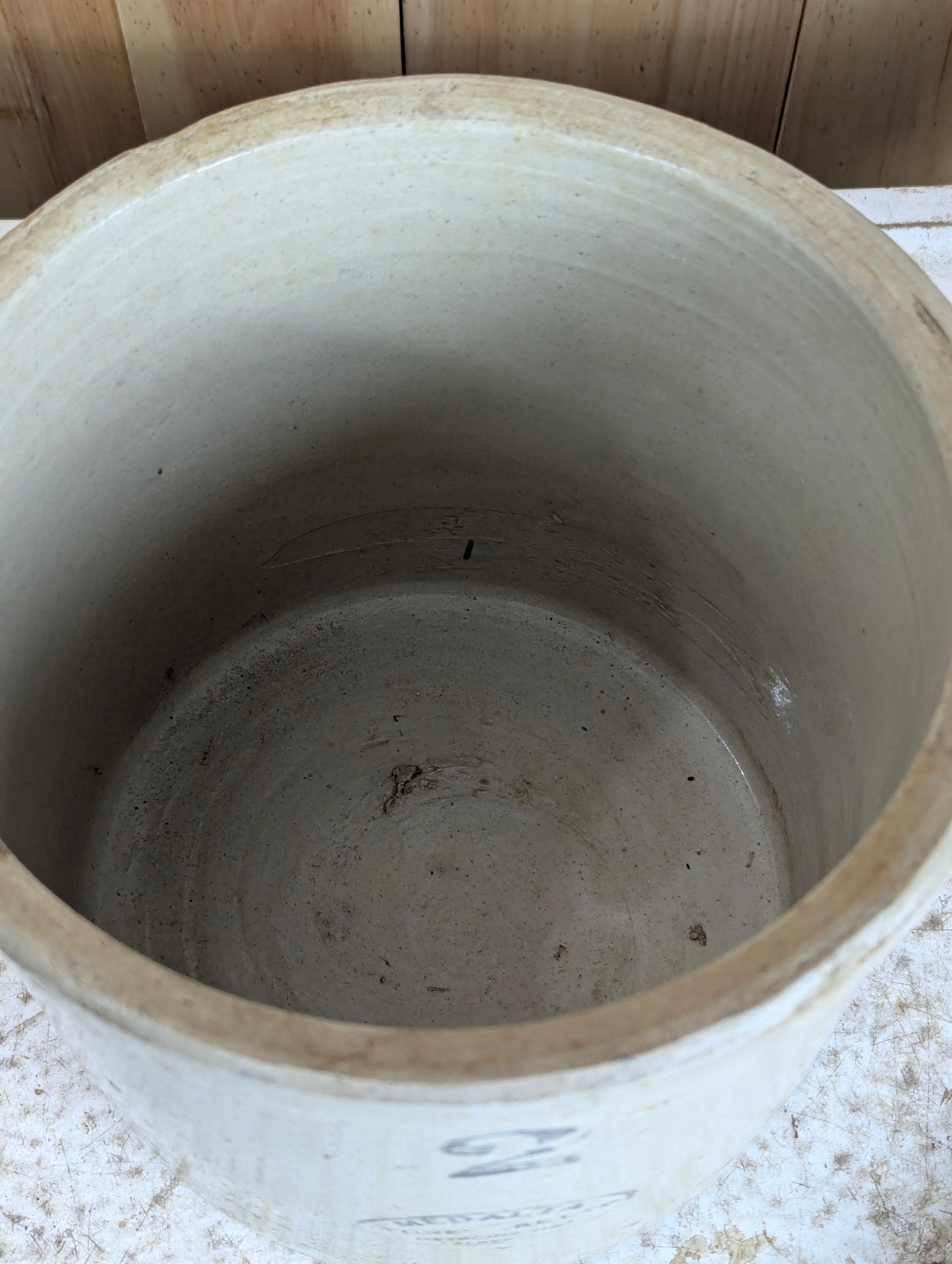Medalta #2 Crock with Lid