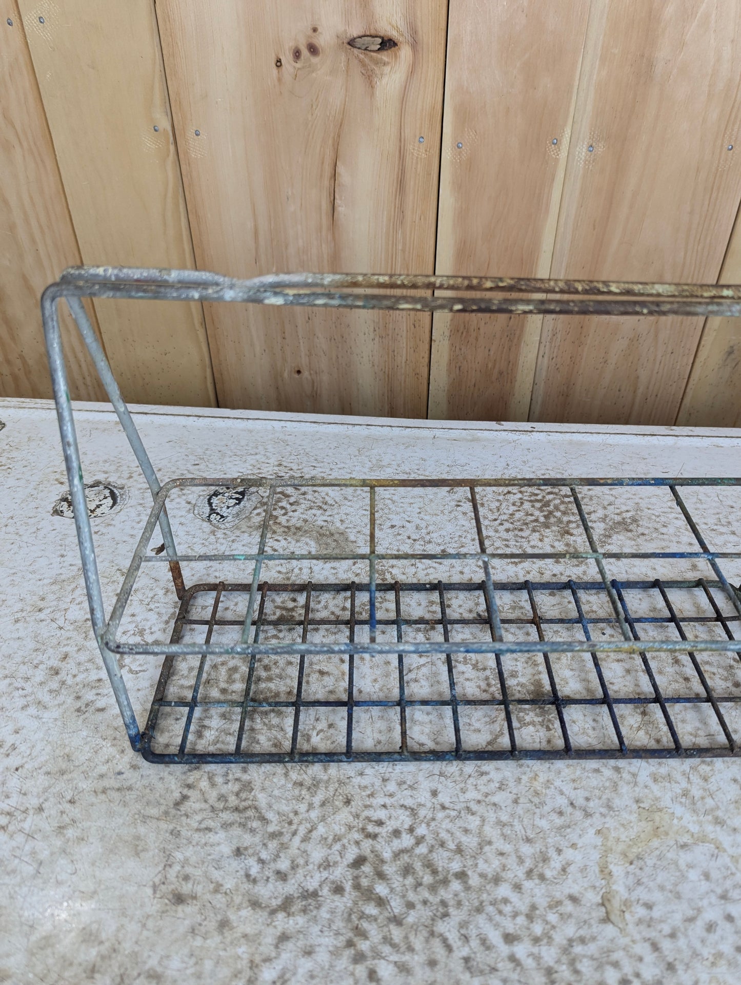 Vintage Metal 12-Soda Bottle Carrier