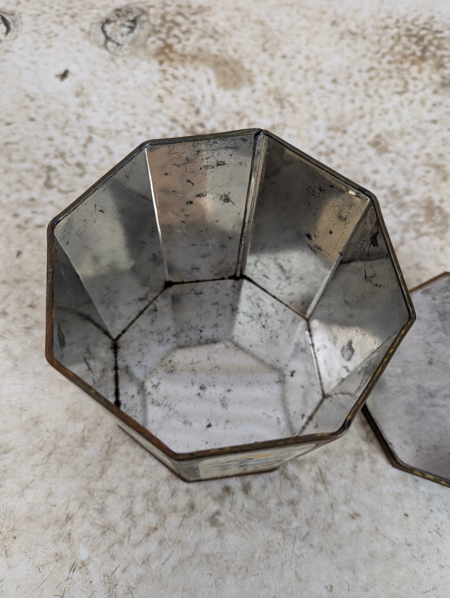 1950’s Peak Frean & Co Biscuit Tin