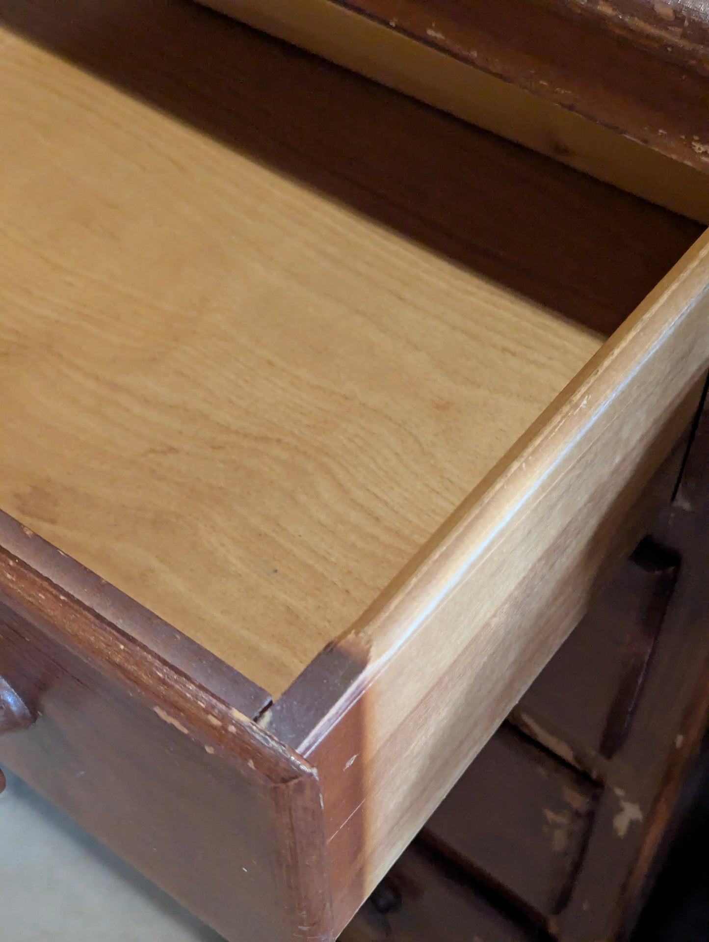 Vintage Wooden 4-Drawer Dresser with Wooden Knobs