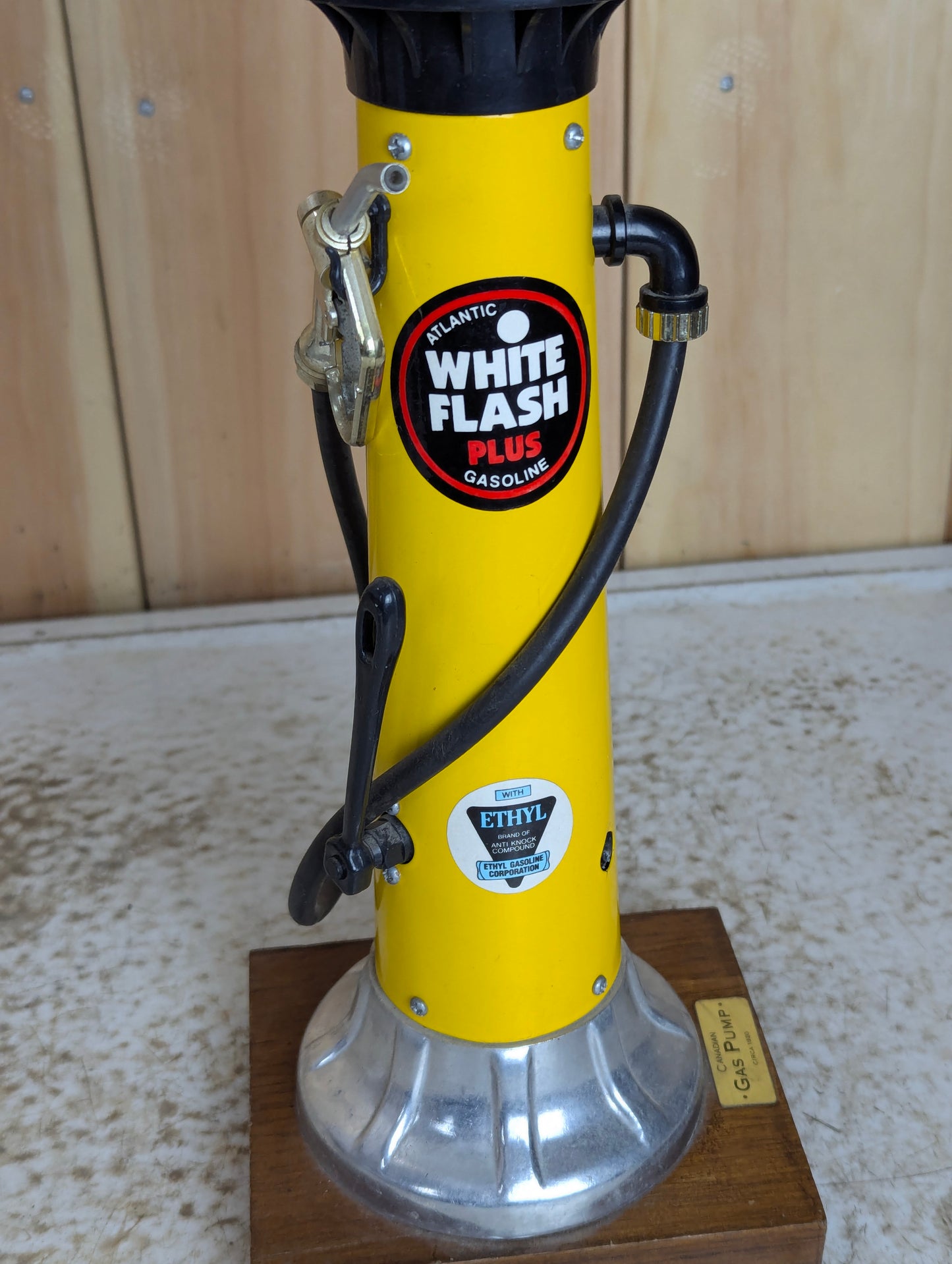 Replica Atlantic White Flash Gas Pump Drink Dispenser