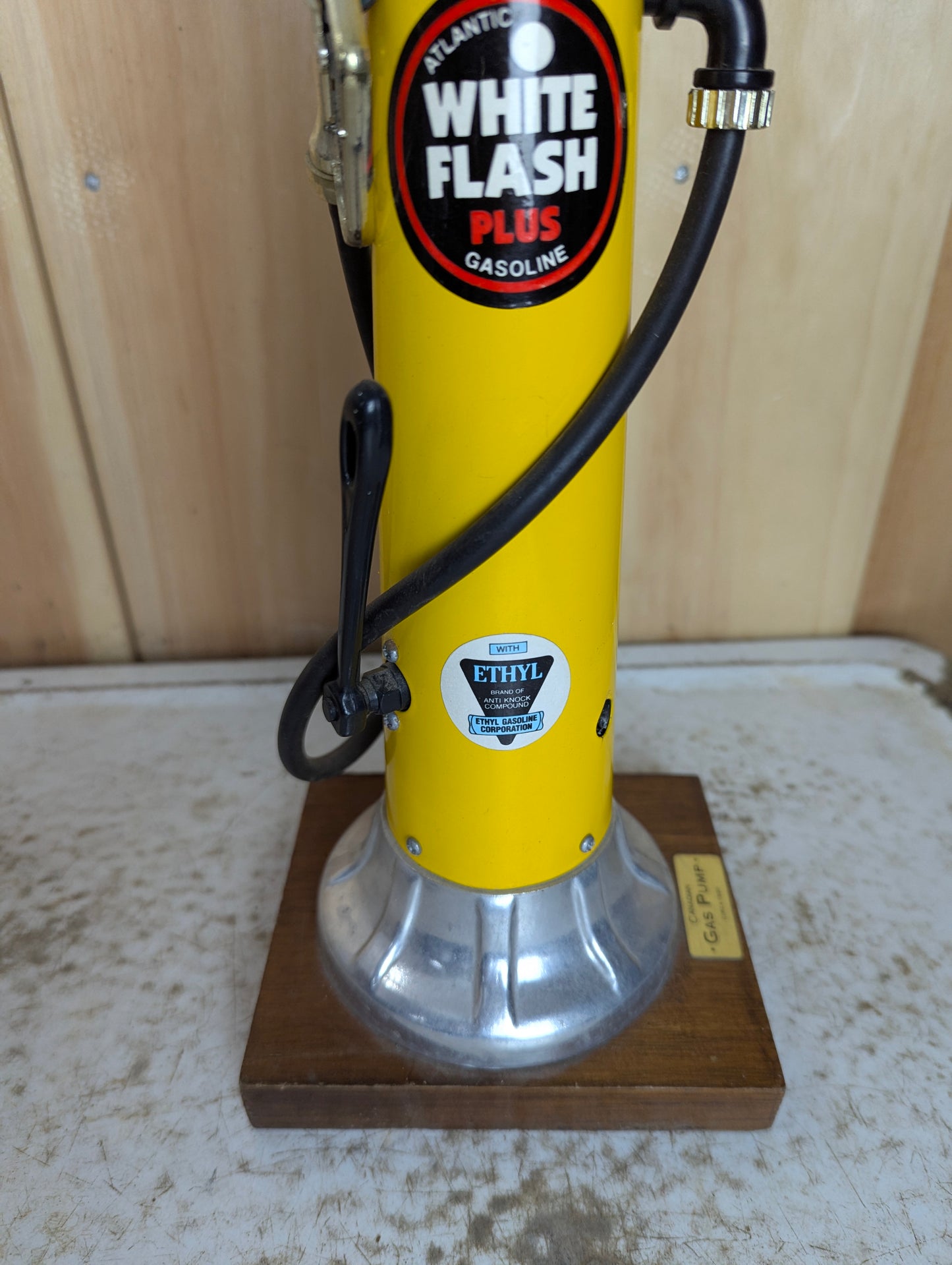 Replica Atlantic White Flash Gas Pump Drink Dispenser
