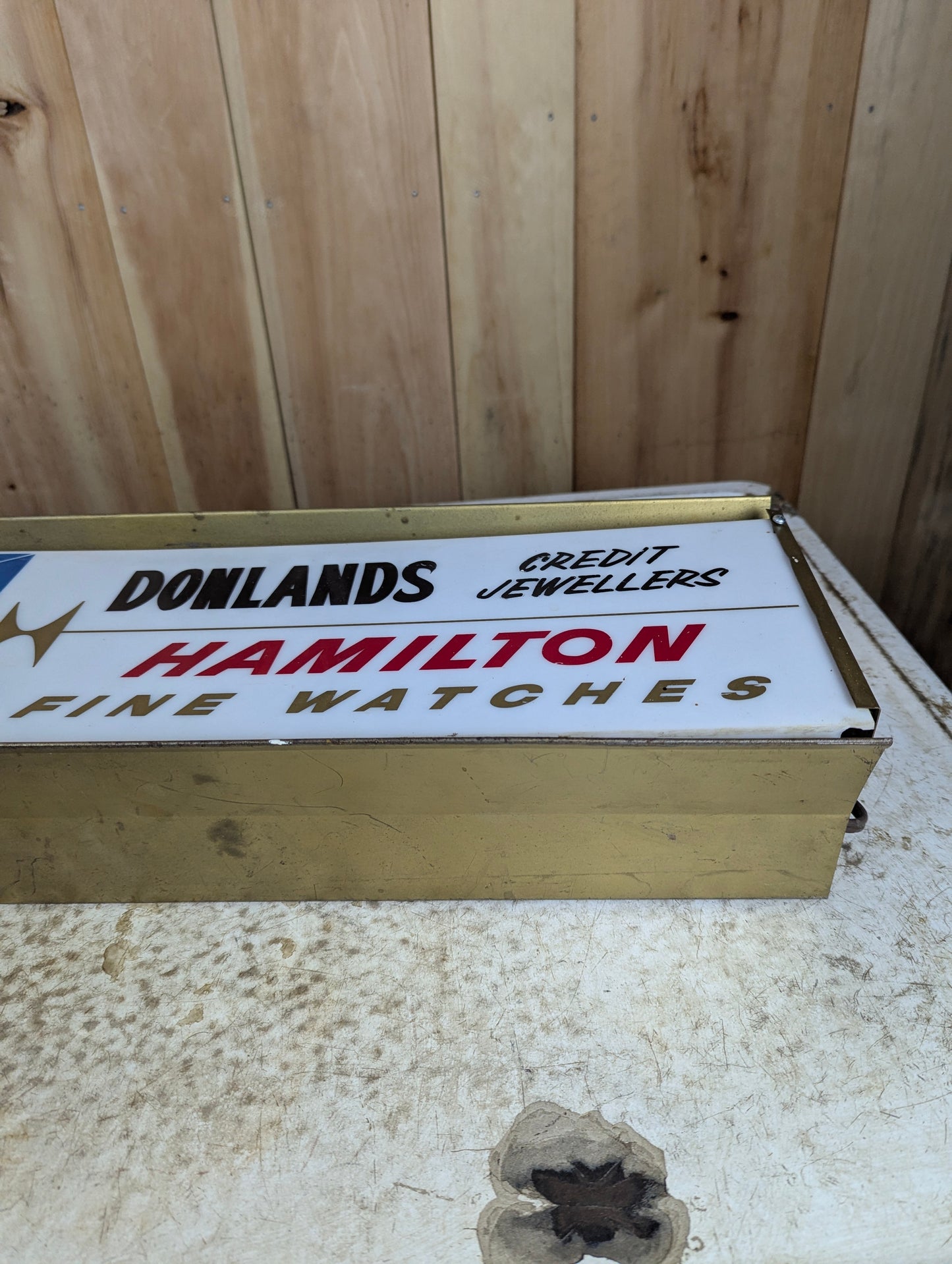 Vintage Donlands Credit Jewellers Hamilton Fine Watches Light Up Sign with Built In Clock