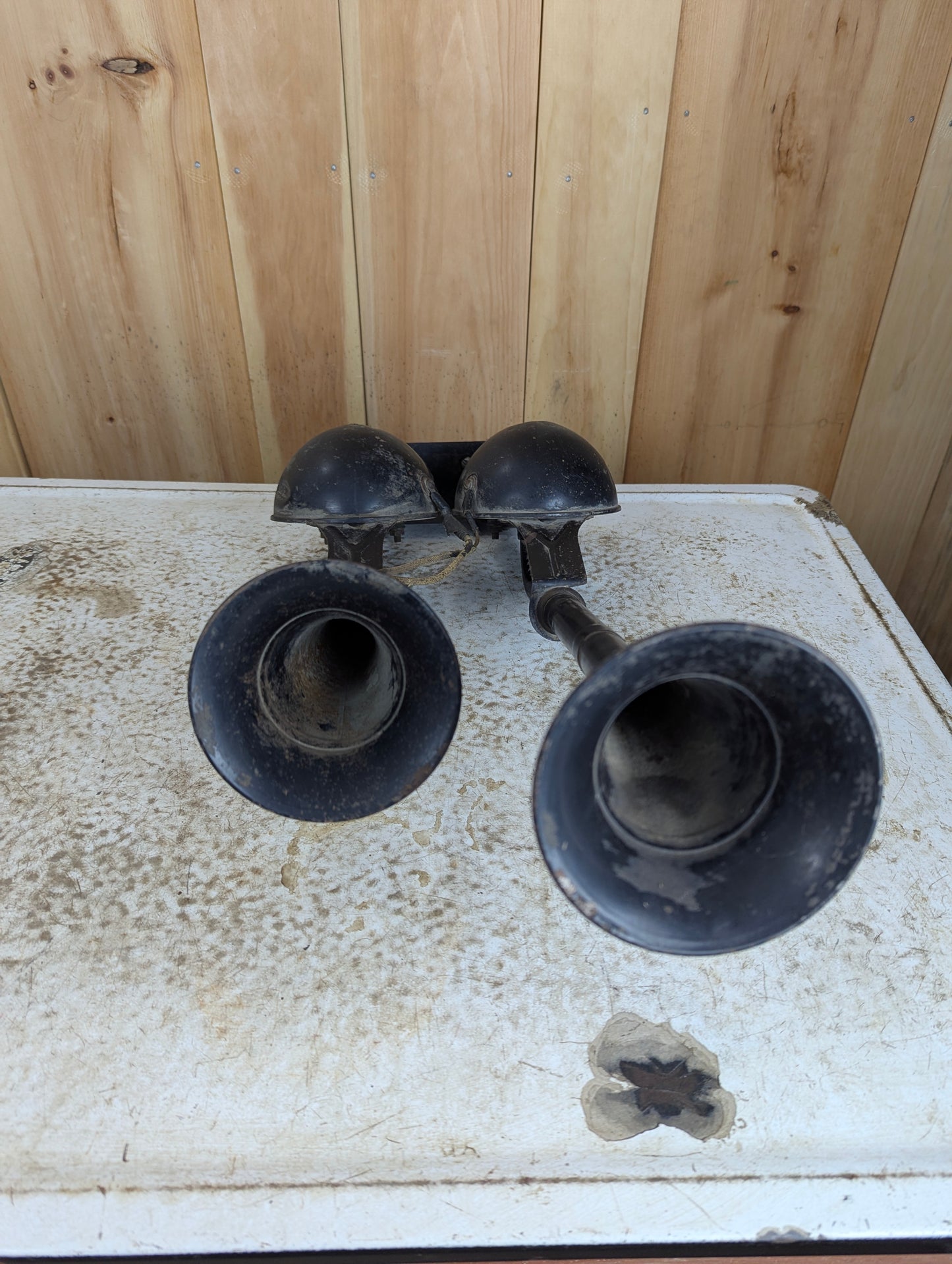 Vintage Auto Lite Dual Horn Model HT-4029